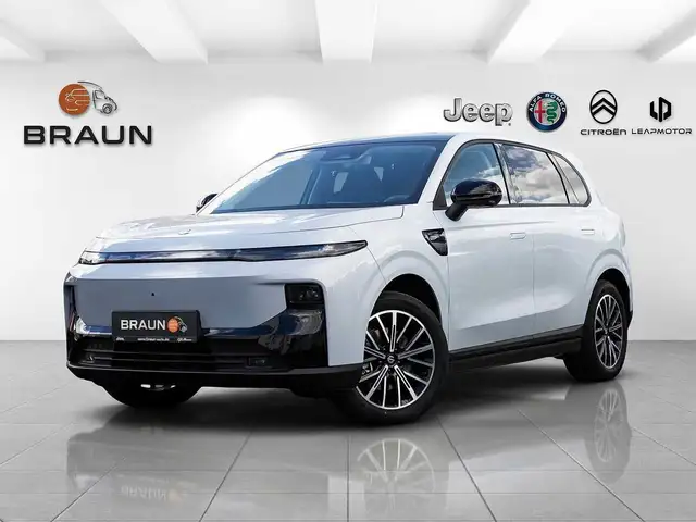 Leapmotor B10