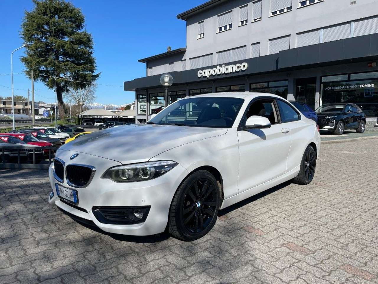 BMW 220 i Coupé Advantage automatica