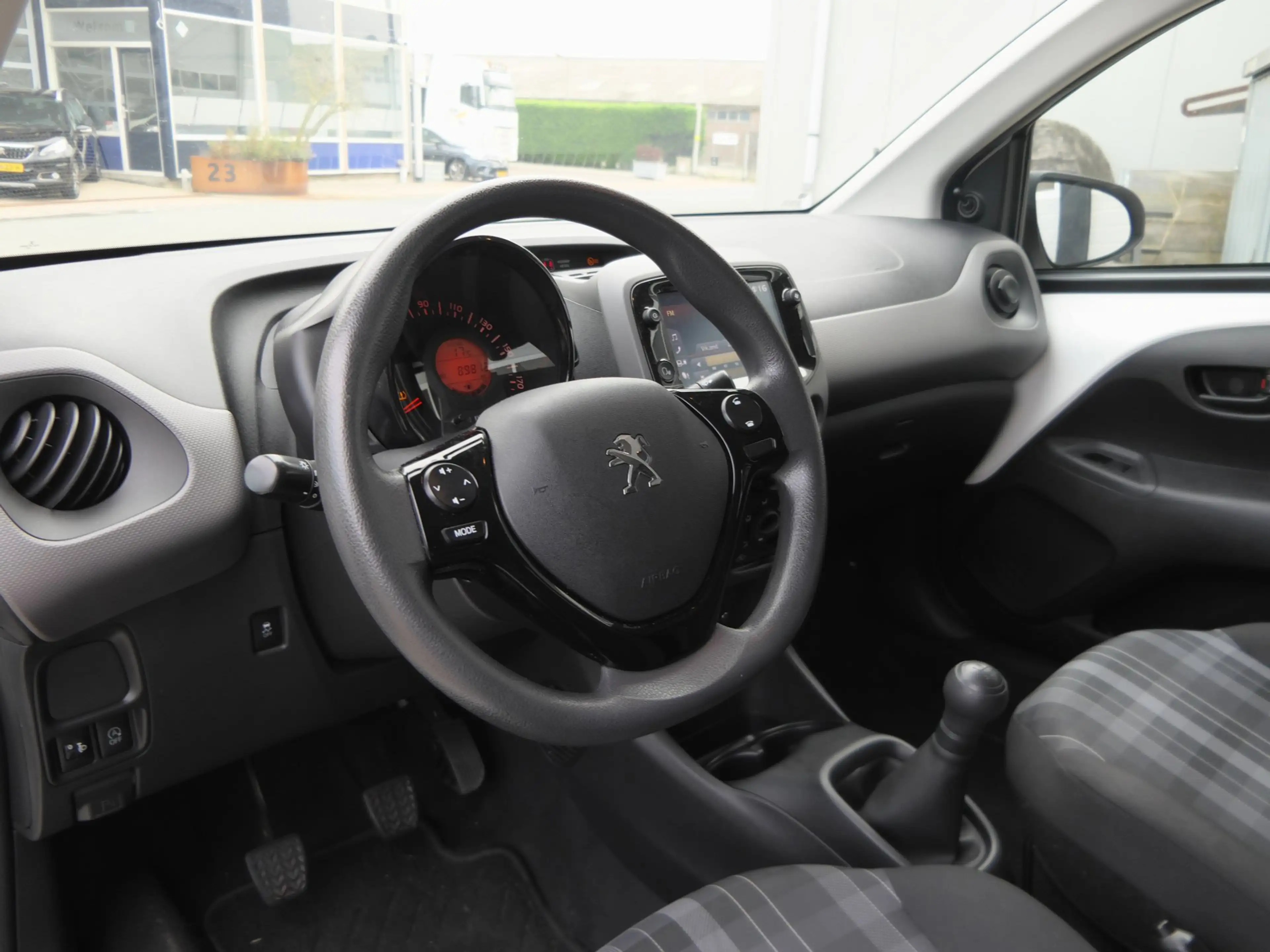 Peugeot 108 1.0 e-VTi Active 5-Deurs | Carplay | Camera | Airc — photo 5