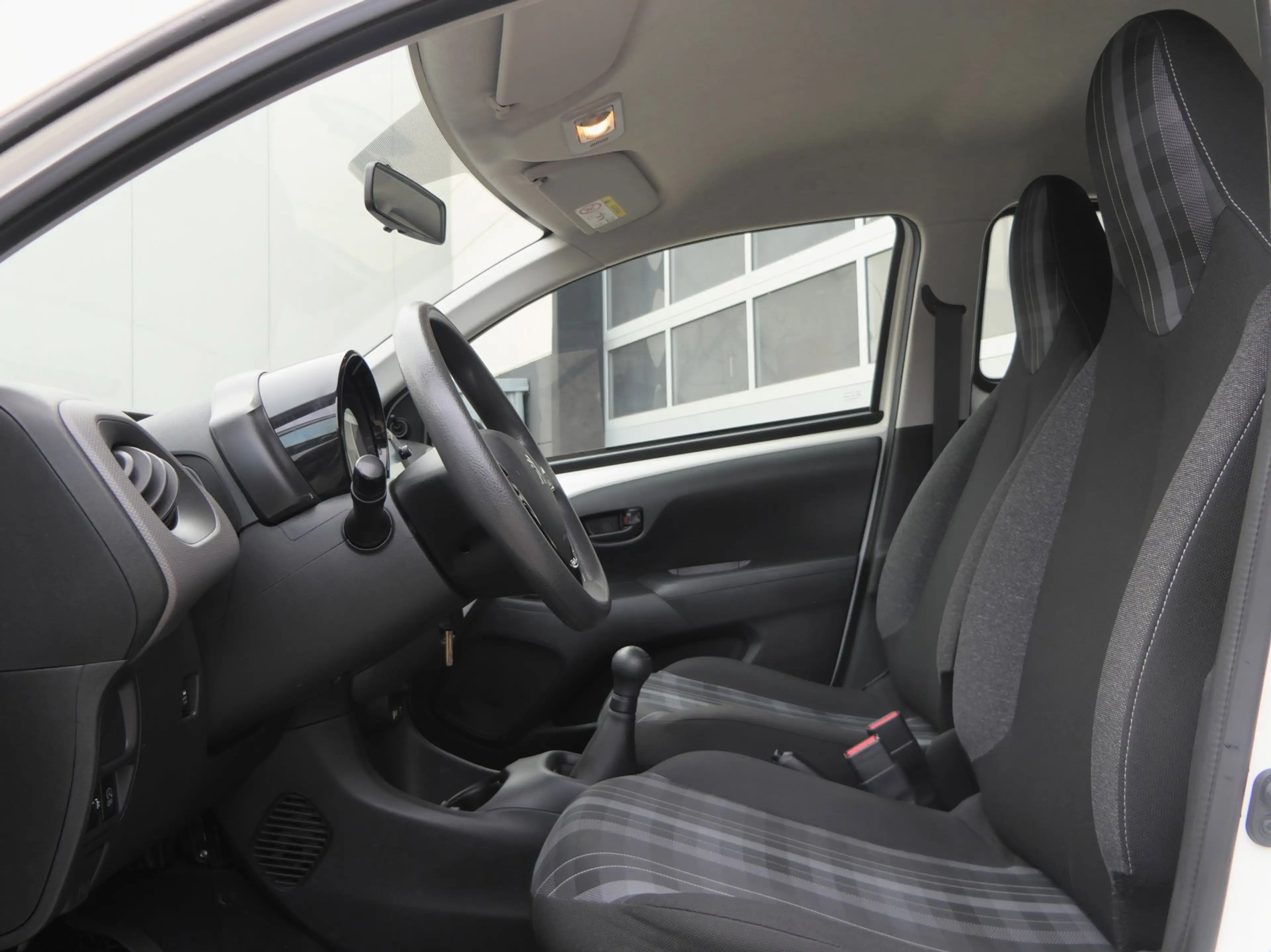 Peugeot 108 1.0 e-VTi Active 5-Deurs | Carplay | Camera | Airc — photo 6