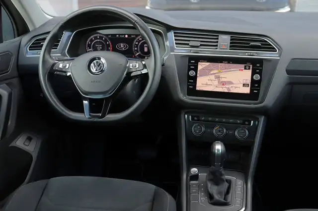 Volkswagen Tiguan view 18
