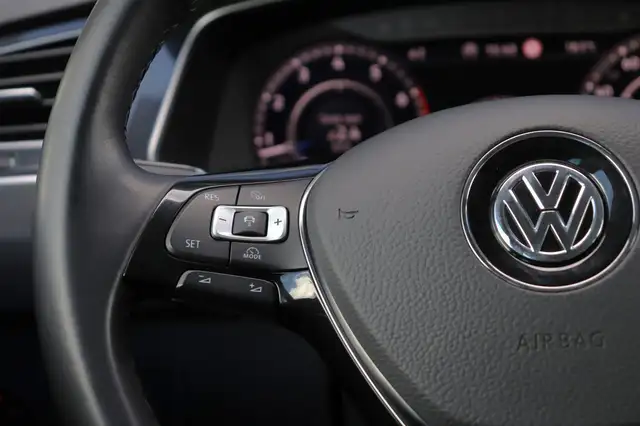 Volkswagen Tiguan view 7
