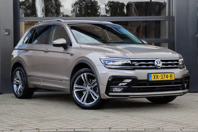 Volkswagen Tiguan view 6