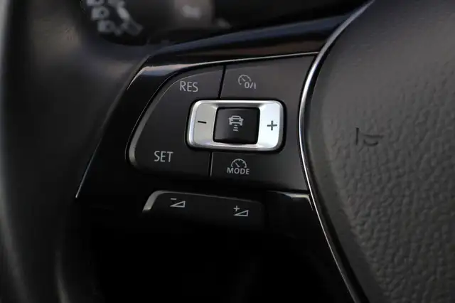 Volkswagen Tiguan view 10