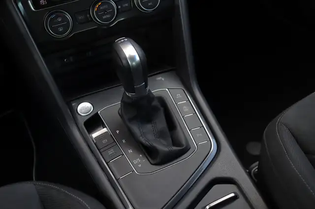 Volkswagen Tiguan view 25