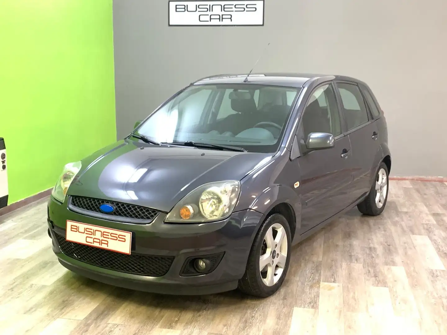 Ford Fiesta 1.2 BENZ 5 PORTE!!!! Gris - 1