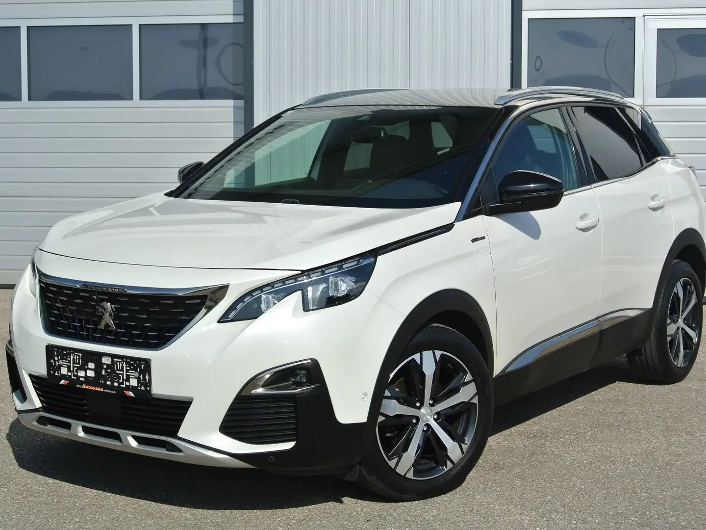Peugeot 3008 1,5 BlueHDi130 S&S EAT8 Aut. *GT Line* Weiß - 1