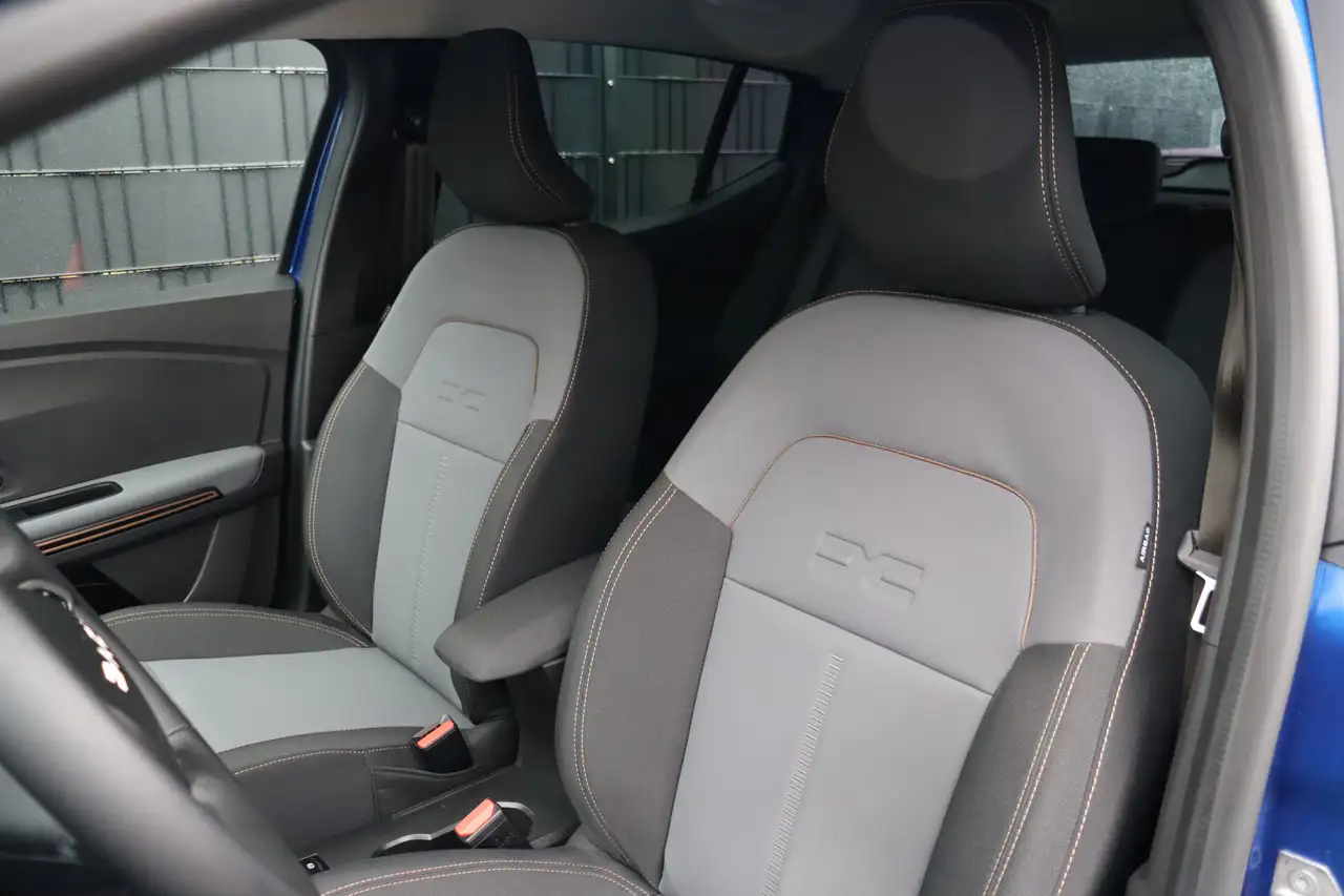 Dacia Sandero Stepway 1.0 TCe 100 ECO-G Extreme | Navigatie | Cl 10
