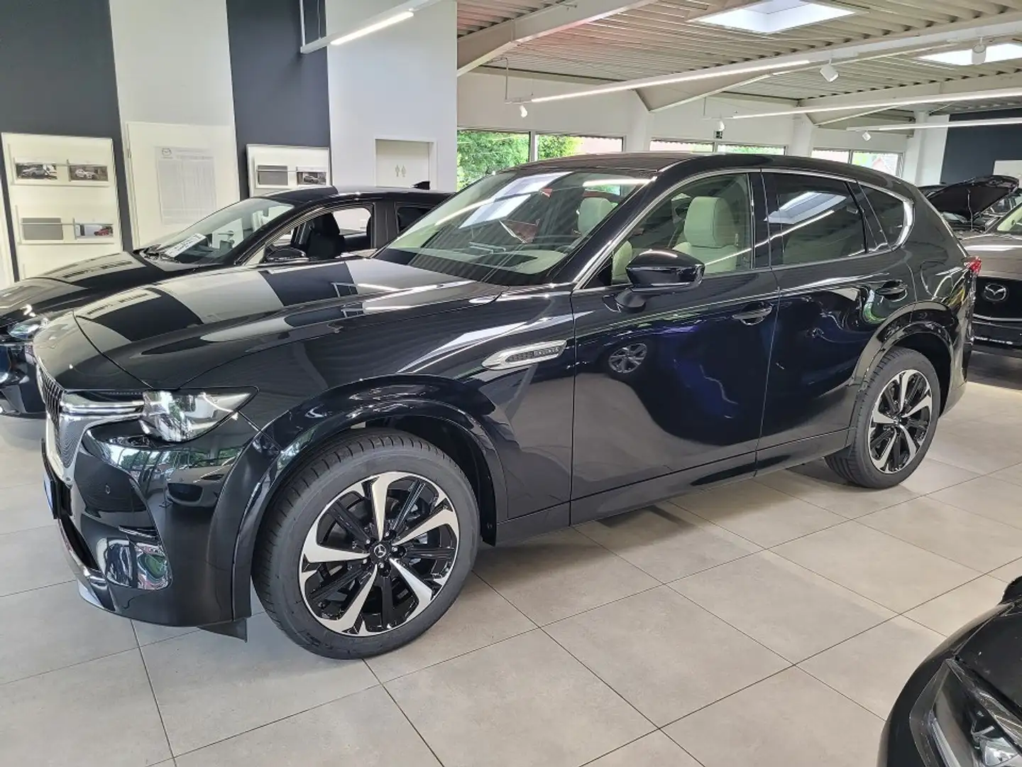 Mazda CX-60 e-SKYACTIV-D 254 AL-TAKUMI P-GSD DA-P CON-P PRE-CO Schwarz - 2