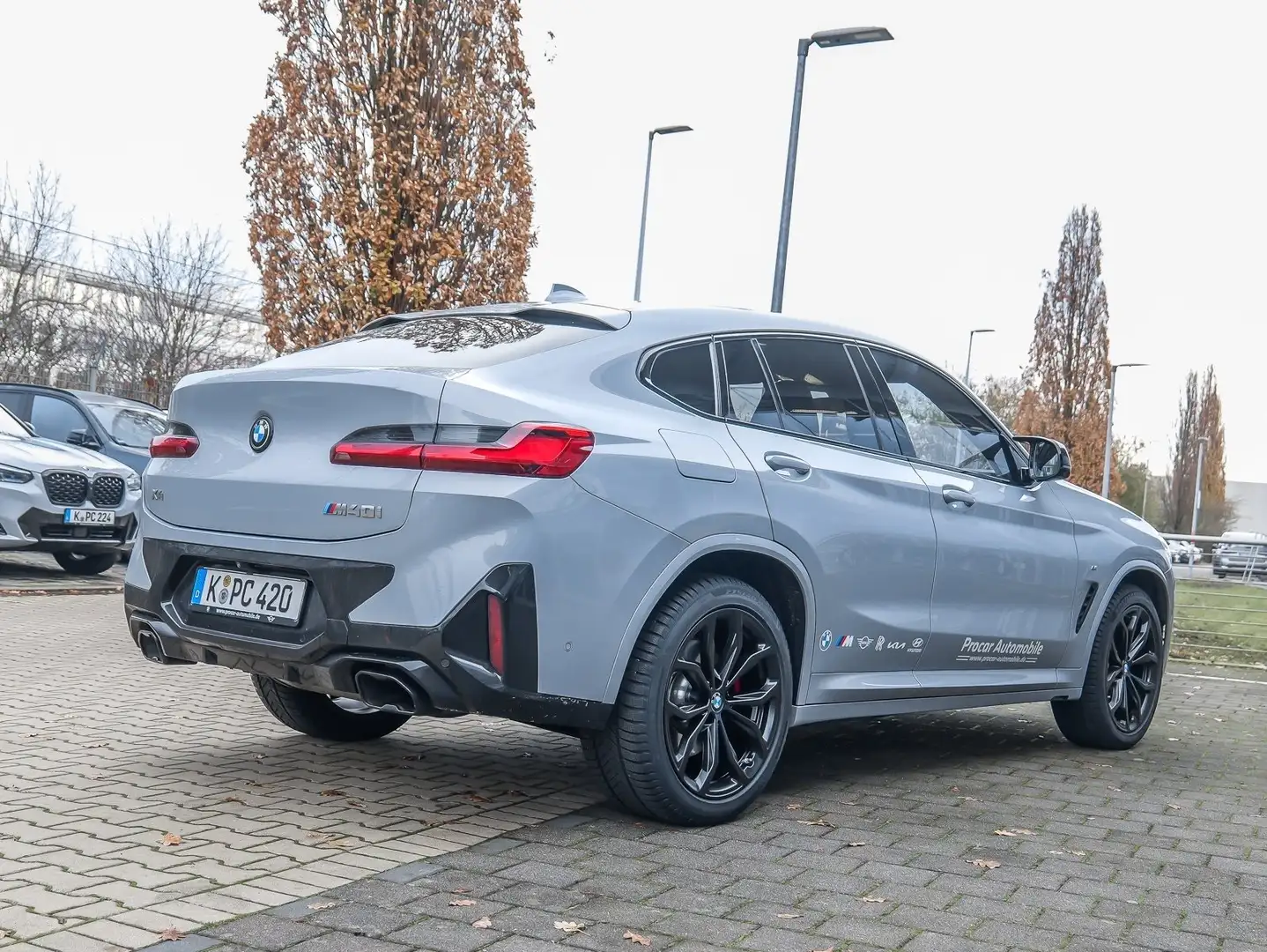 BMW X4 M 40i HUD PANO ACC RFK NAVI Standh. LED Laser Grau - 2