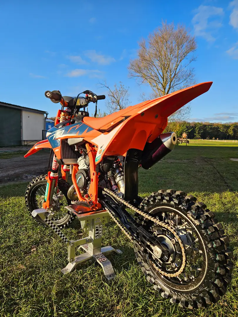 KTM 50 SX Factory Edition Oranžová - 1