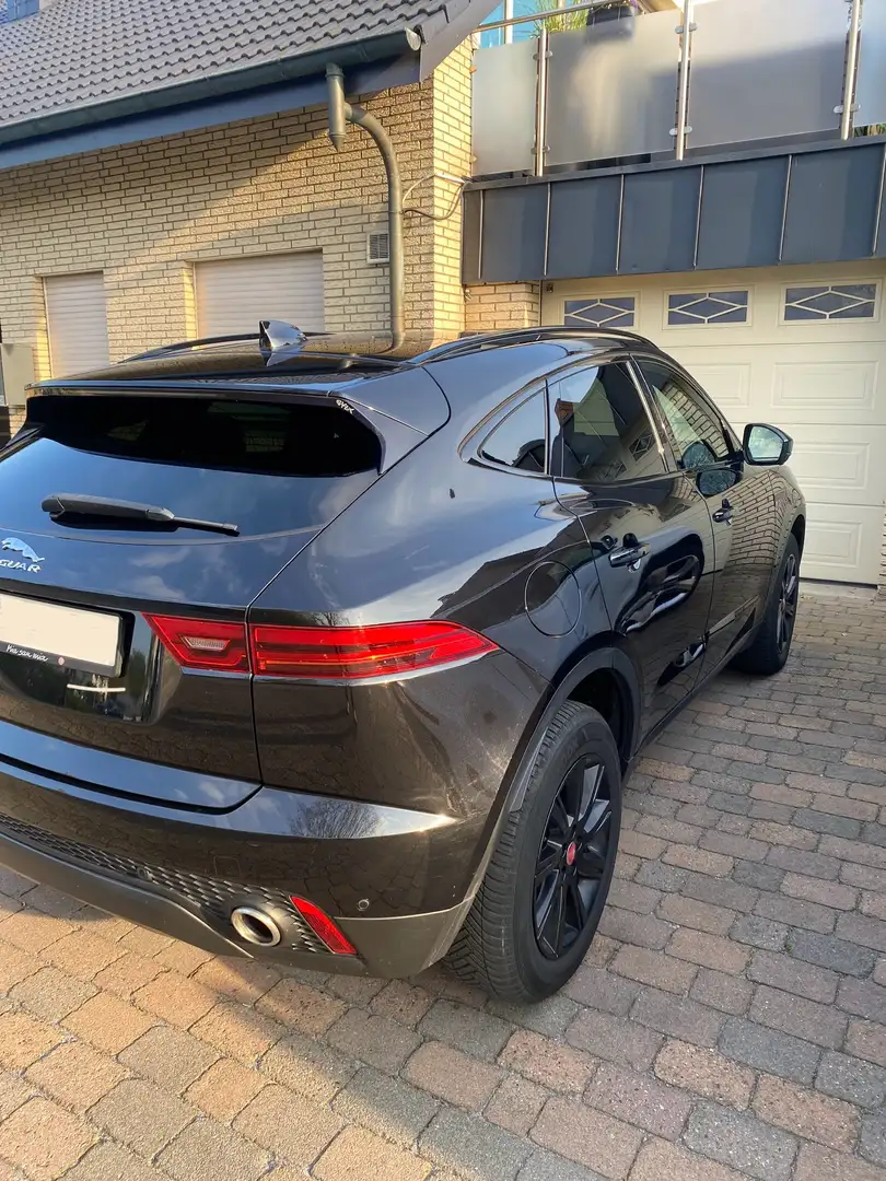Jaguar E-Pace S AWD /Panoramadach/AHK/8-fach bereift Schwarz - 2