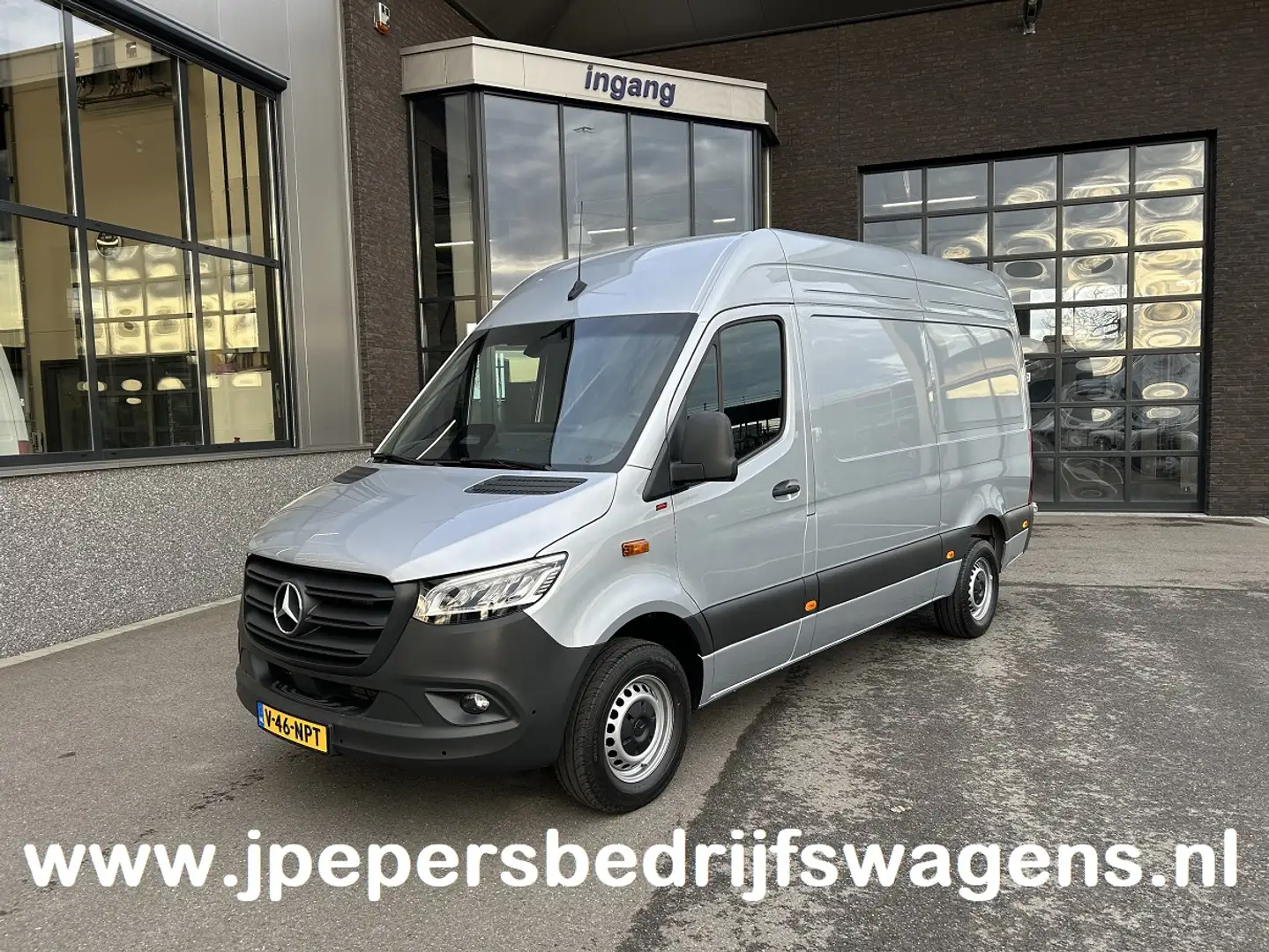 Mercedes-Benz Sprinter 317 CDI L2 H2 Pro LED / MBUX / Navigatie / Camera Argent - 1