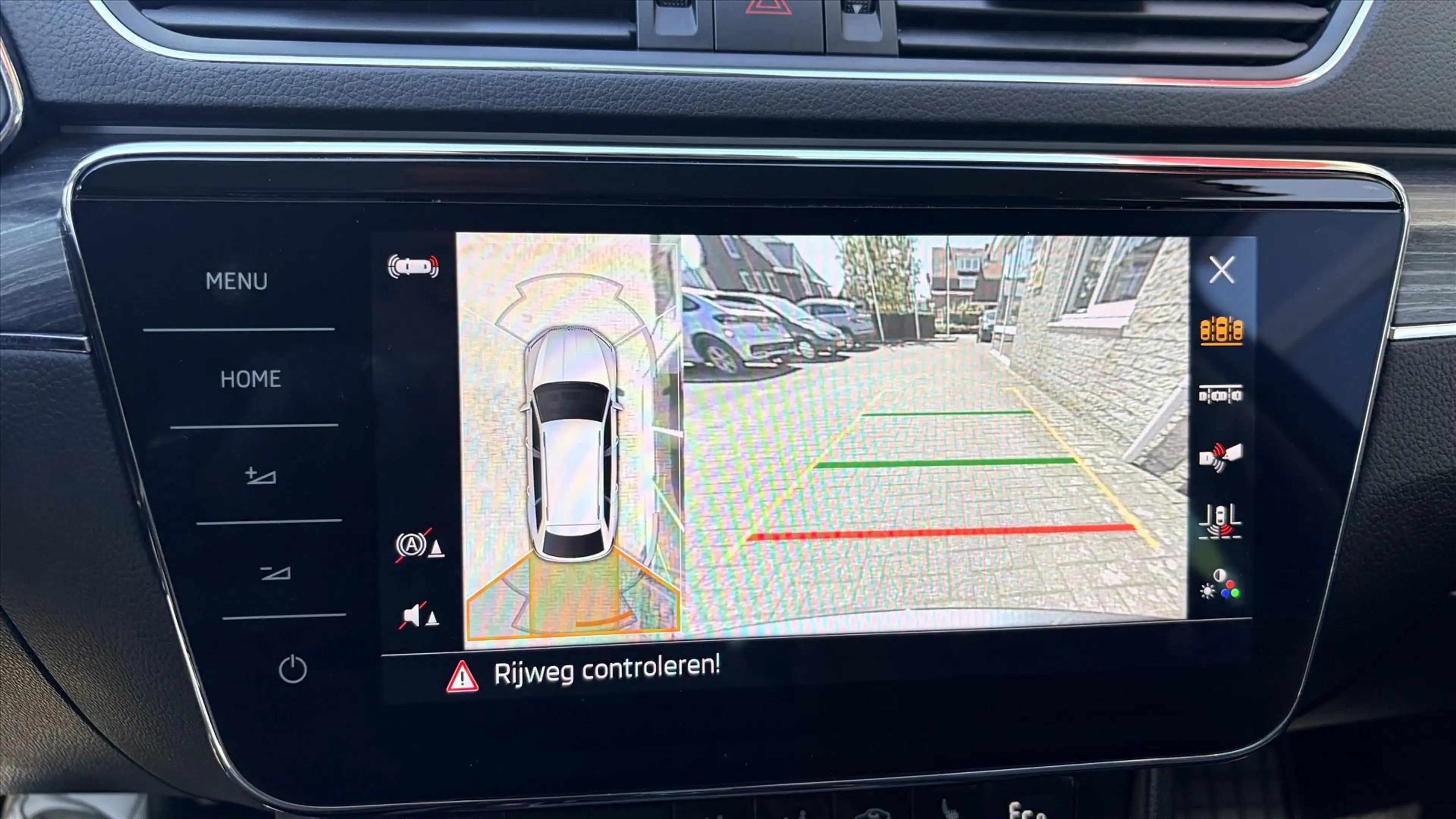 Skoda Superb Combi 1.4 TSI PHEV 218pk DSG-6 Business Style | 36 — photo 24