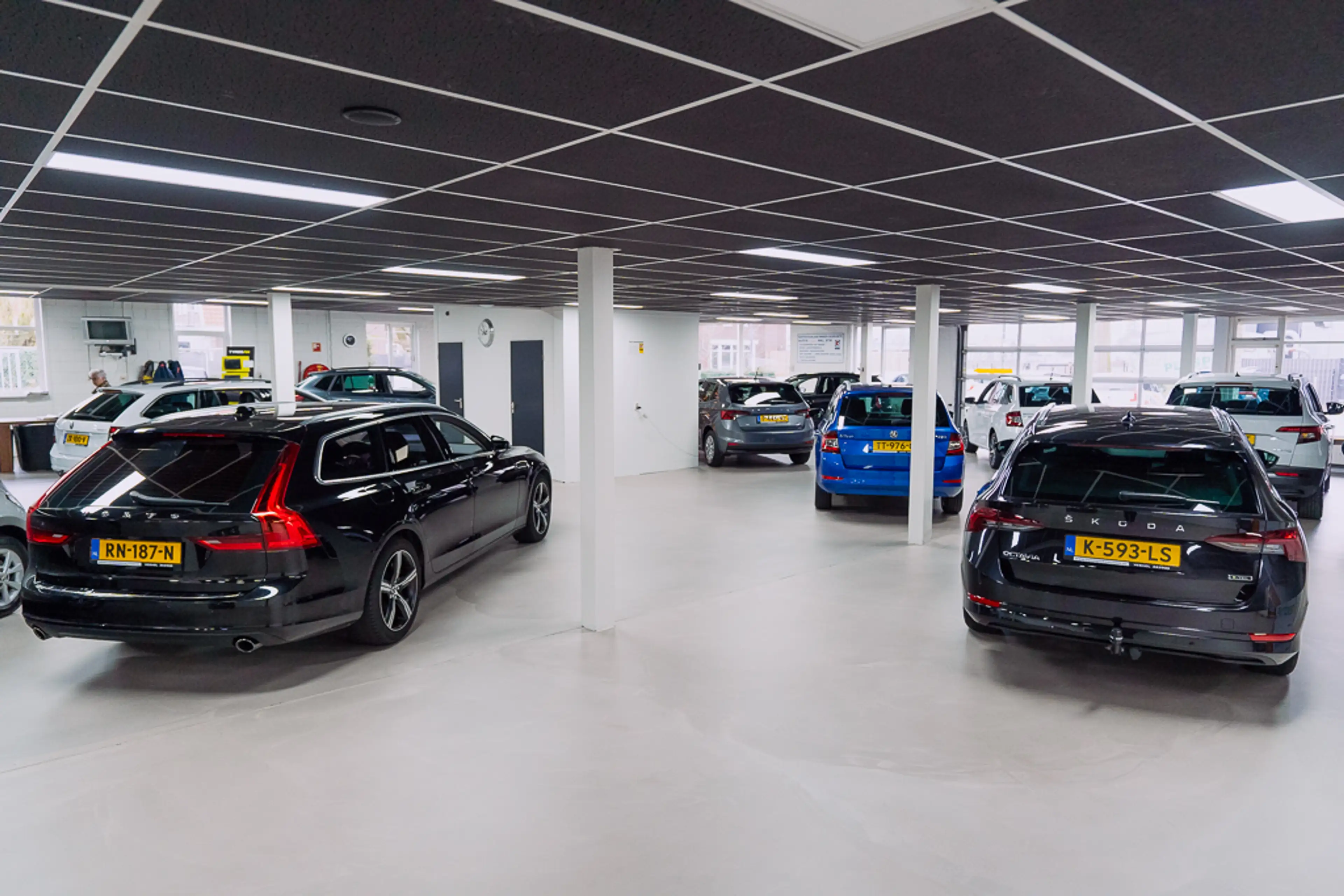 Skoda Superb Combi 1.4 TSI PHEV 218pk DSG-6 Business Style | 36 — photo 44