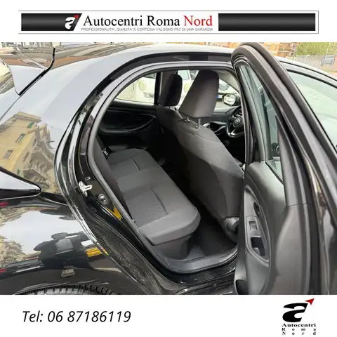 Toyota Yaris view 15