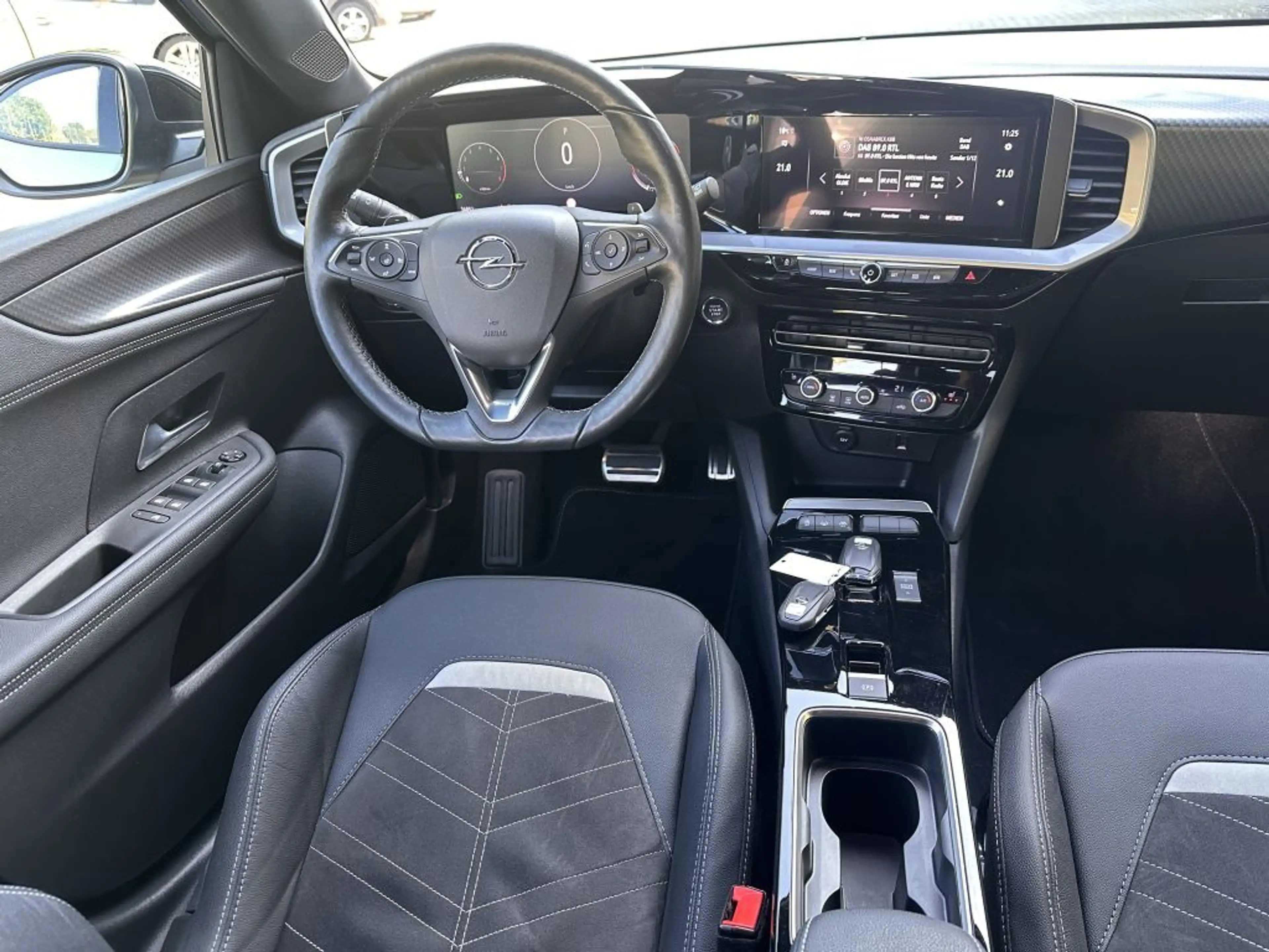 Opel Mokka Ultimate AT +NAVI+ADA+ — photo 8