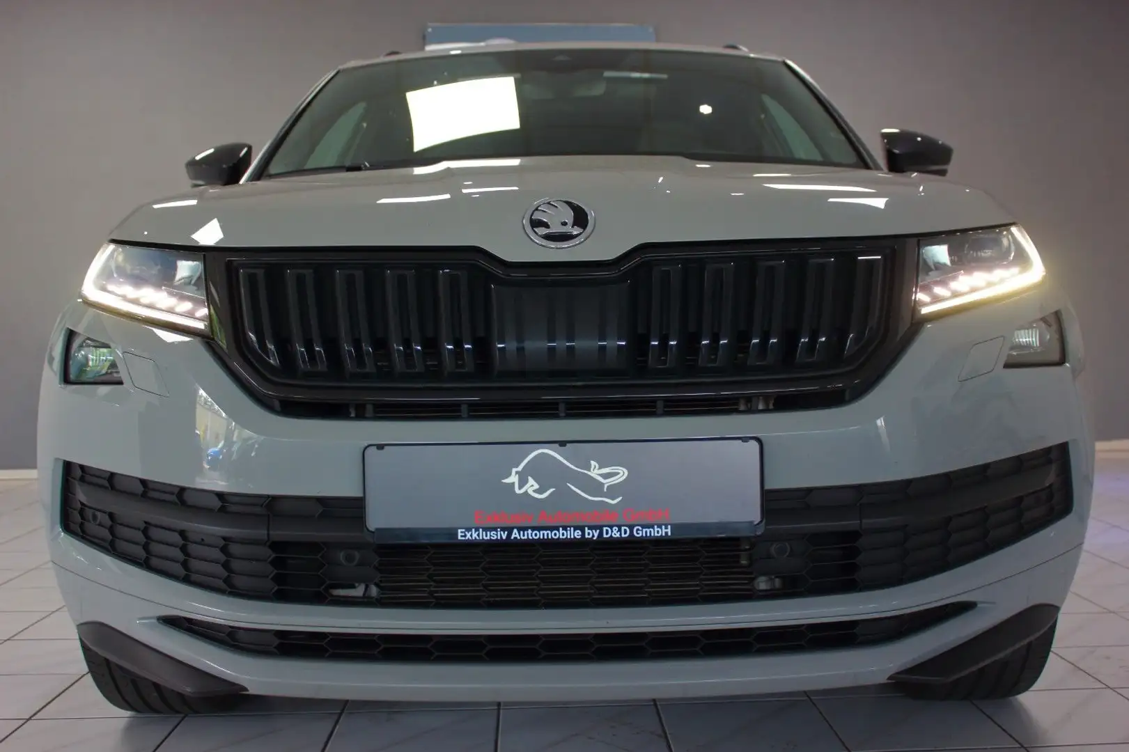 Skoda Kodiaq 1.5 TSI DSG SPORTLINE~DEUTSCH+UNFALLFREI+ Grau - 2