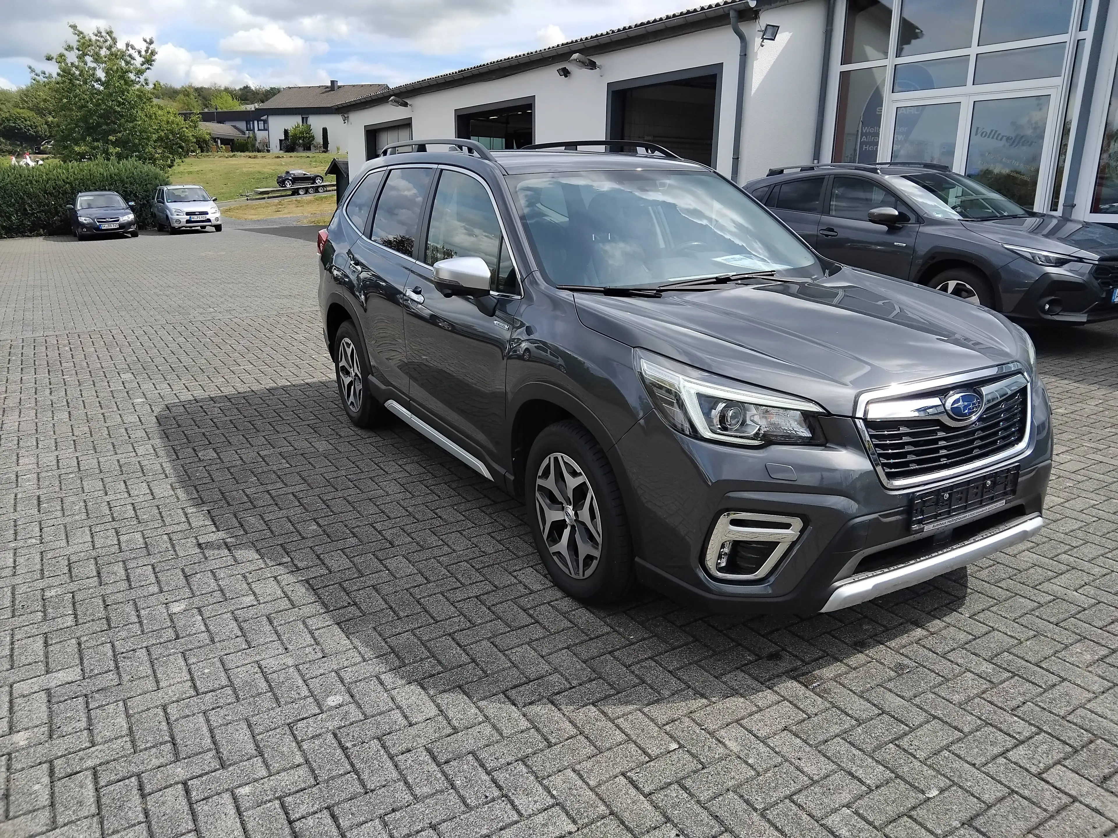 Subaru Forester Forester Hybrid 2.0ie Lineartronic Active — photo 2