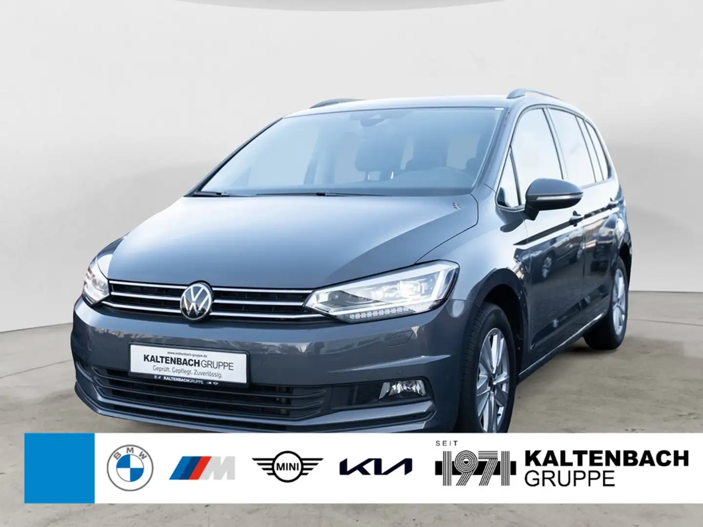Volkswagen Touran 1.5 TSI Comfortline AHK 7-SITZER ACC Grijs - 1