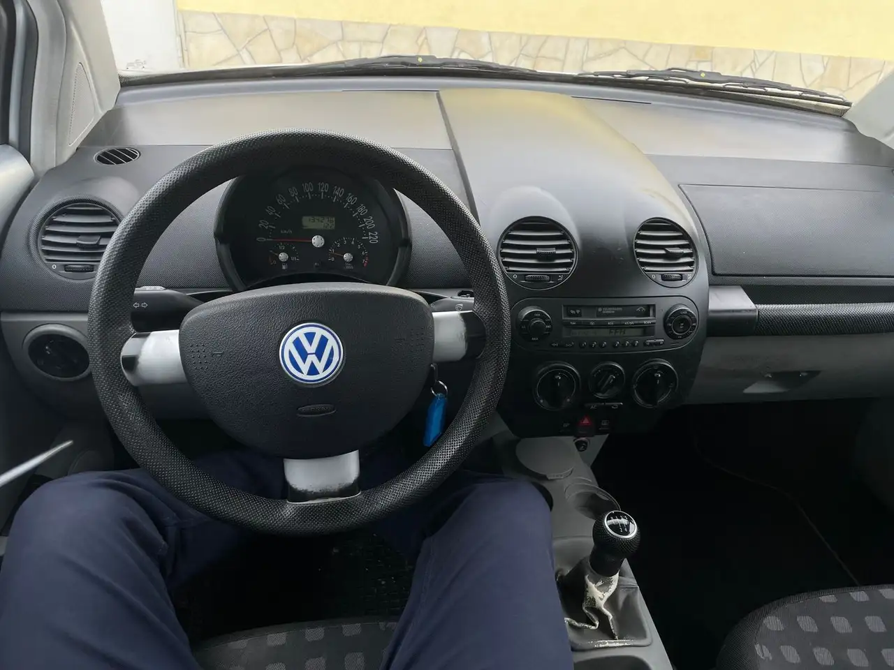 Volkswagen New Beetle 2.0, foto 12