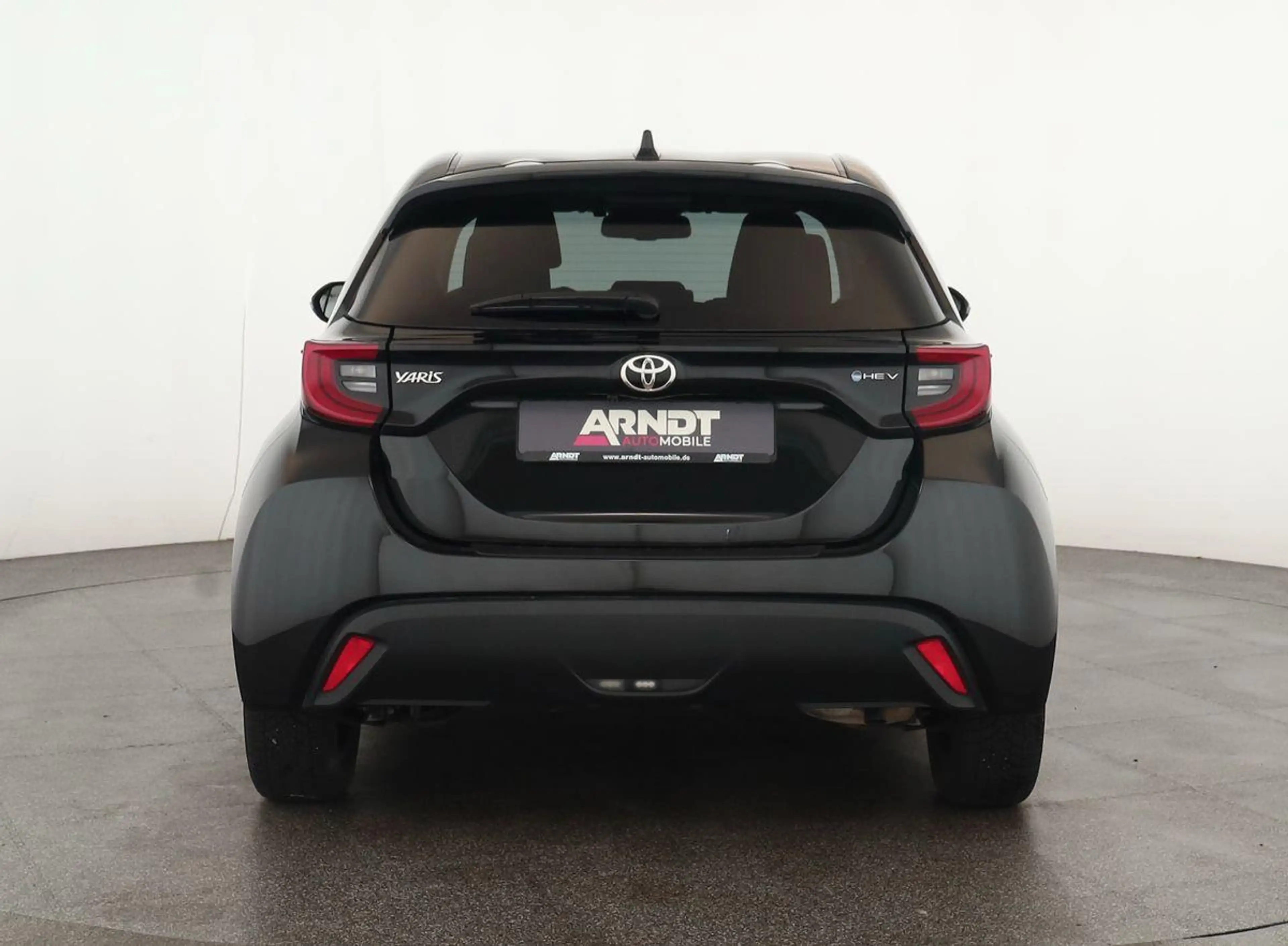 Toyota Yaris Hybrid 116 Teamplayer LED App SHZ Key Kam — photo 6