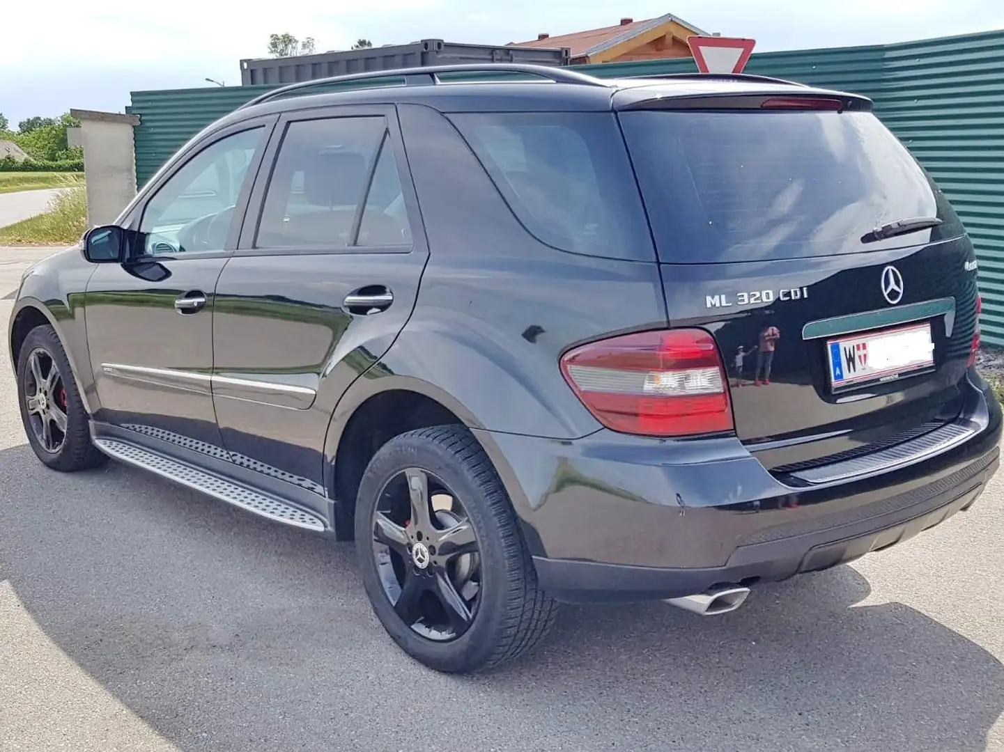 Mercedes-Benz ML 320 ML 320 CDI 4MATIC Aut. Schwarz - 2