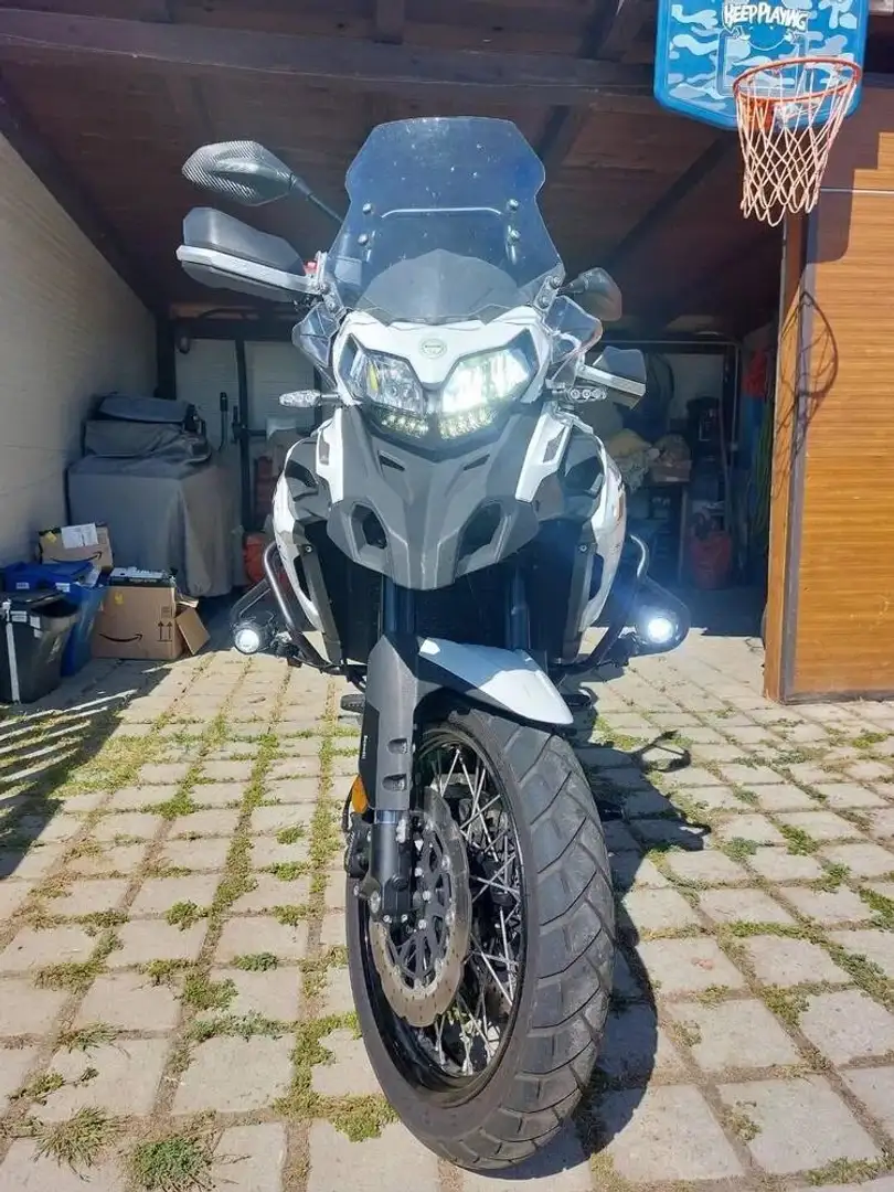 Benelli TRK 502 Alb - 1