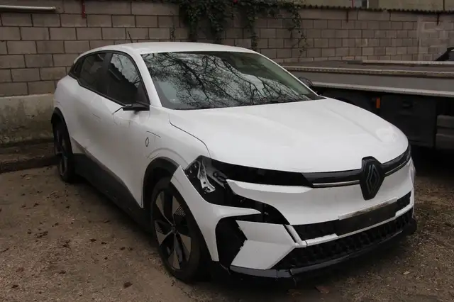 Renault Megane E-Tech Megane EV40 130hp stand charge Equilibre/96000