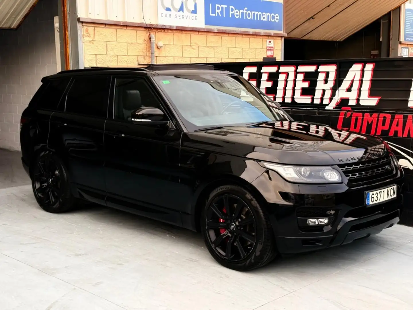 Land Rover Range Rover Sport 3.0SDV6 HSE Dynamic Aut. 306 Black - 2