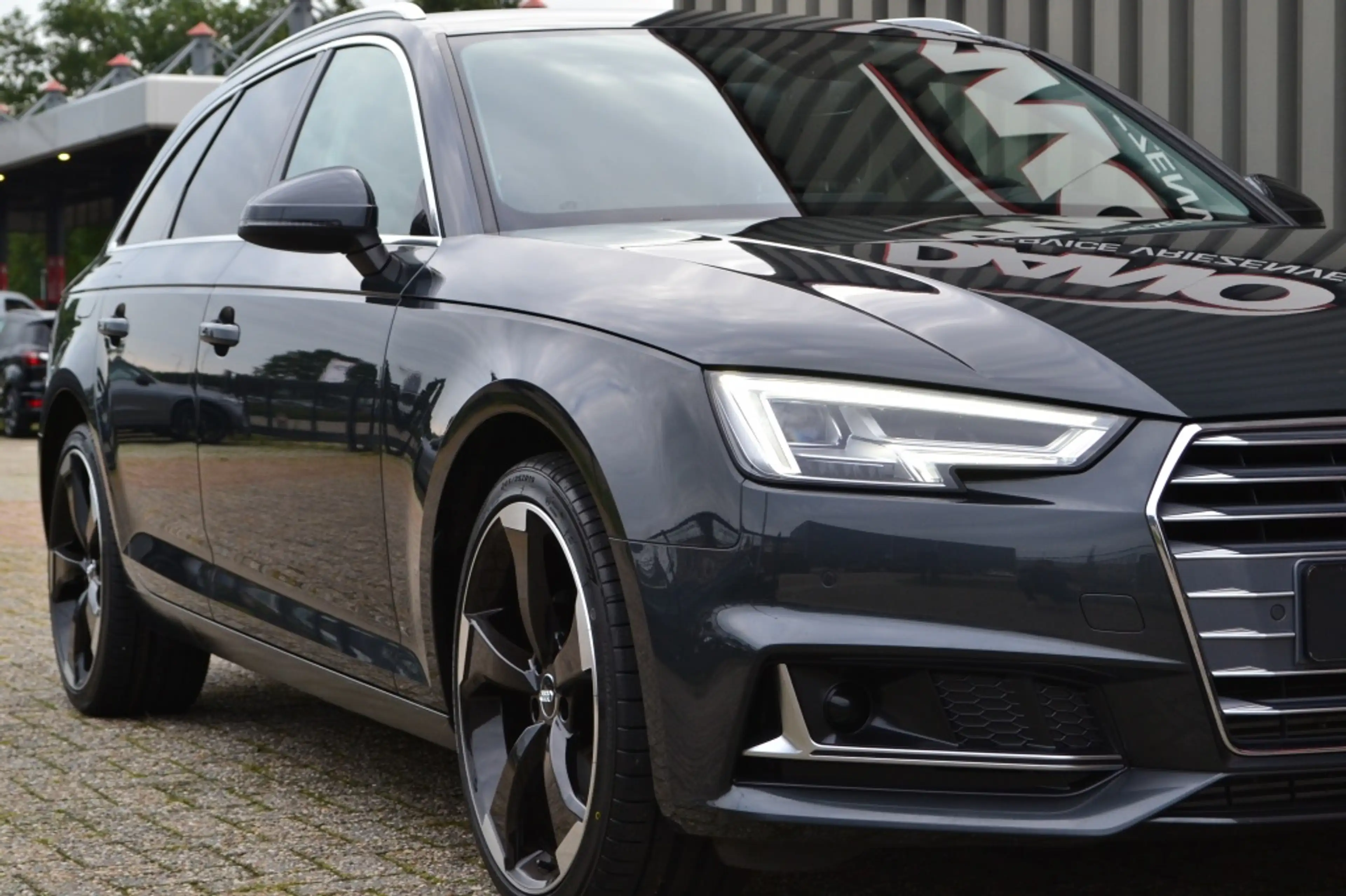 Audi A4 Avant 35 TFSI Sport LED/Navi/Keyless/19'' inch — photo 22