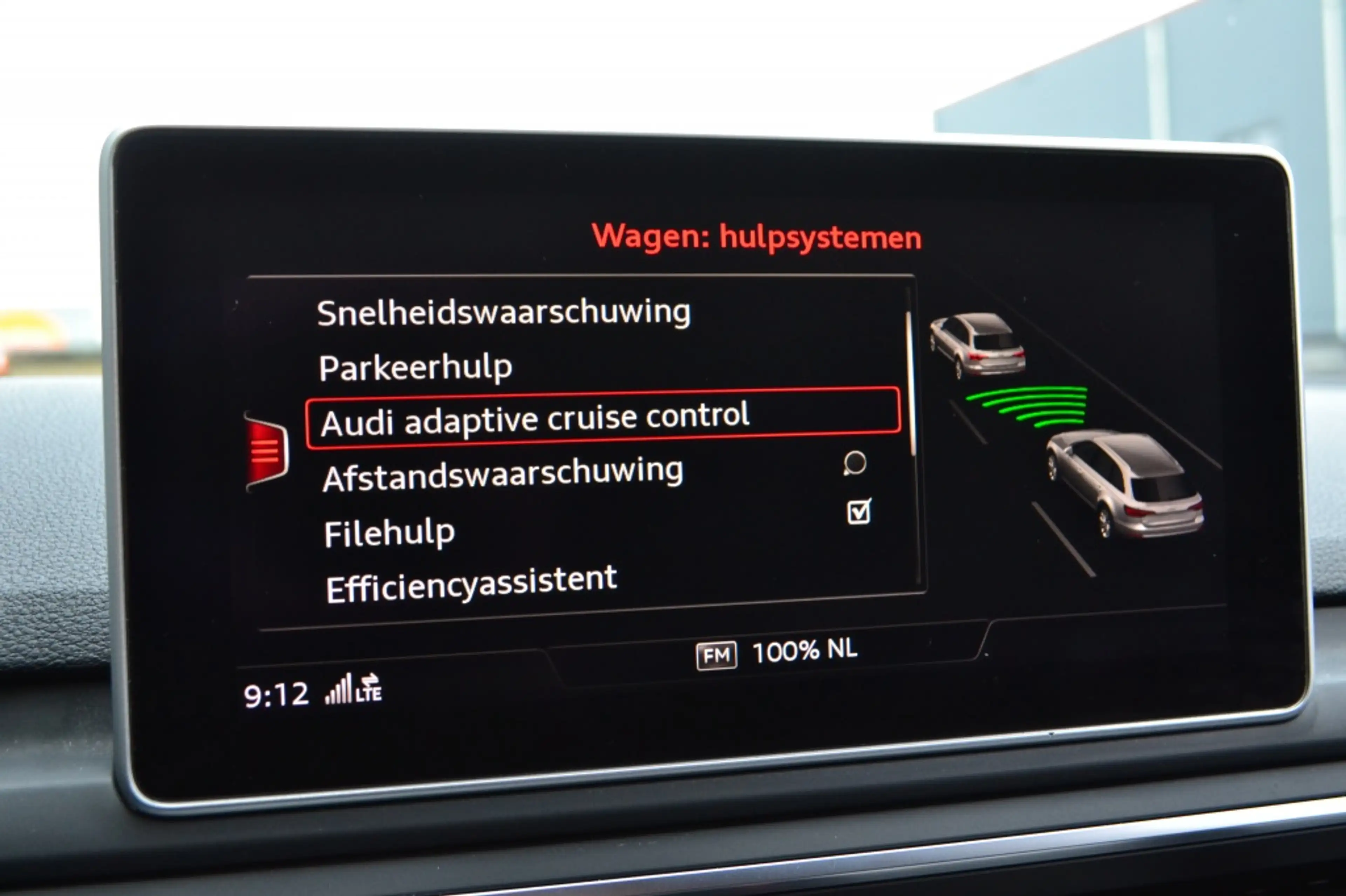Audi A4 Avant 35 TFSI Sport LED/Navi/Keyless/19'' inch — photo 36