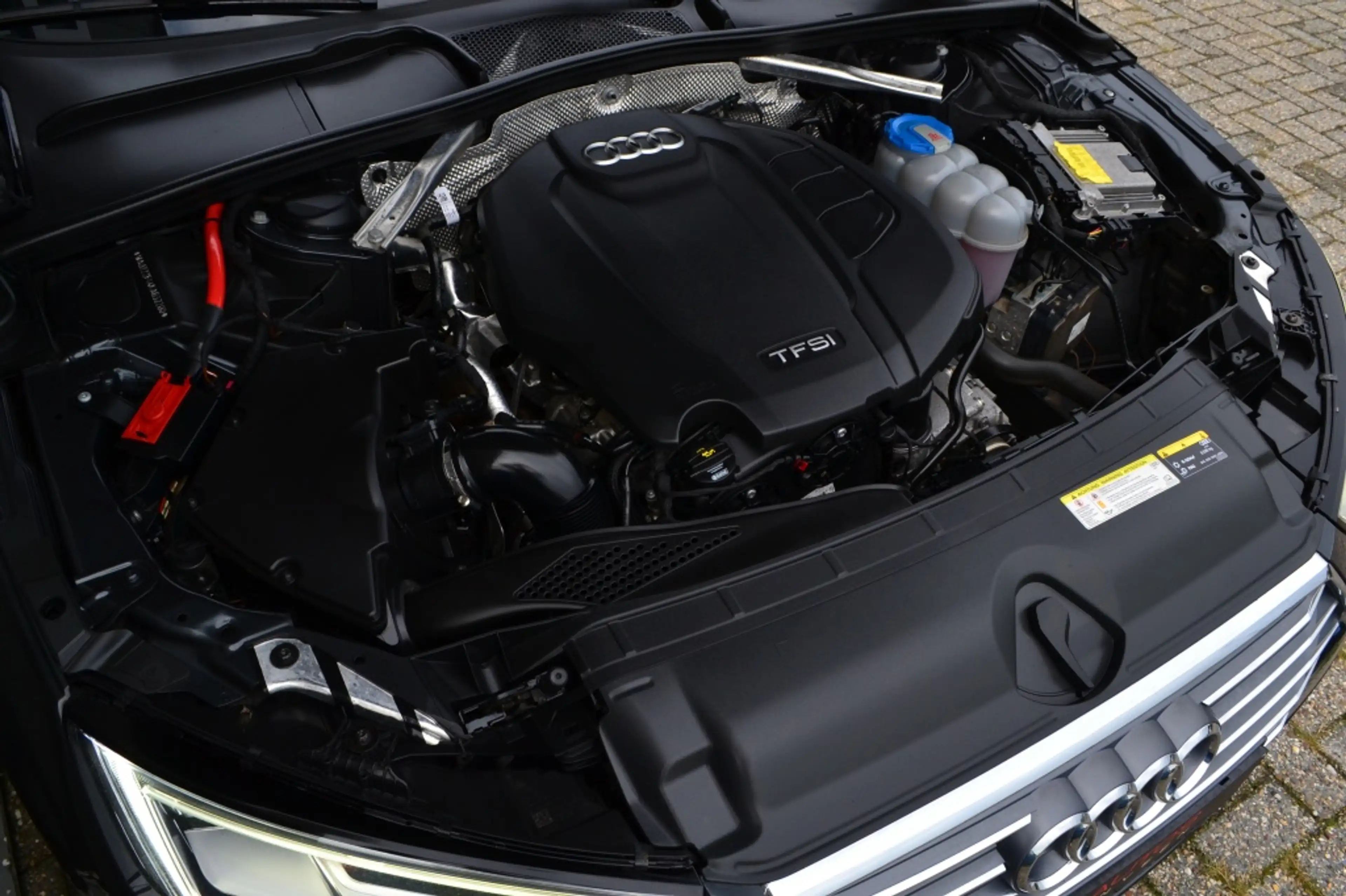 Audi A4 Avant 35 TFSI Sport LED/Navi/Keyless/19'' inch — photo 50