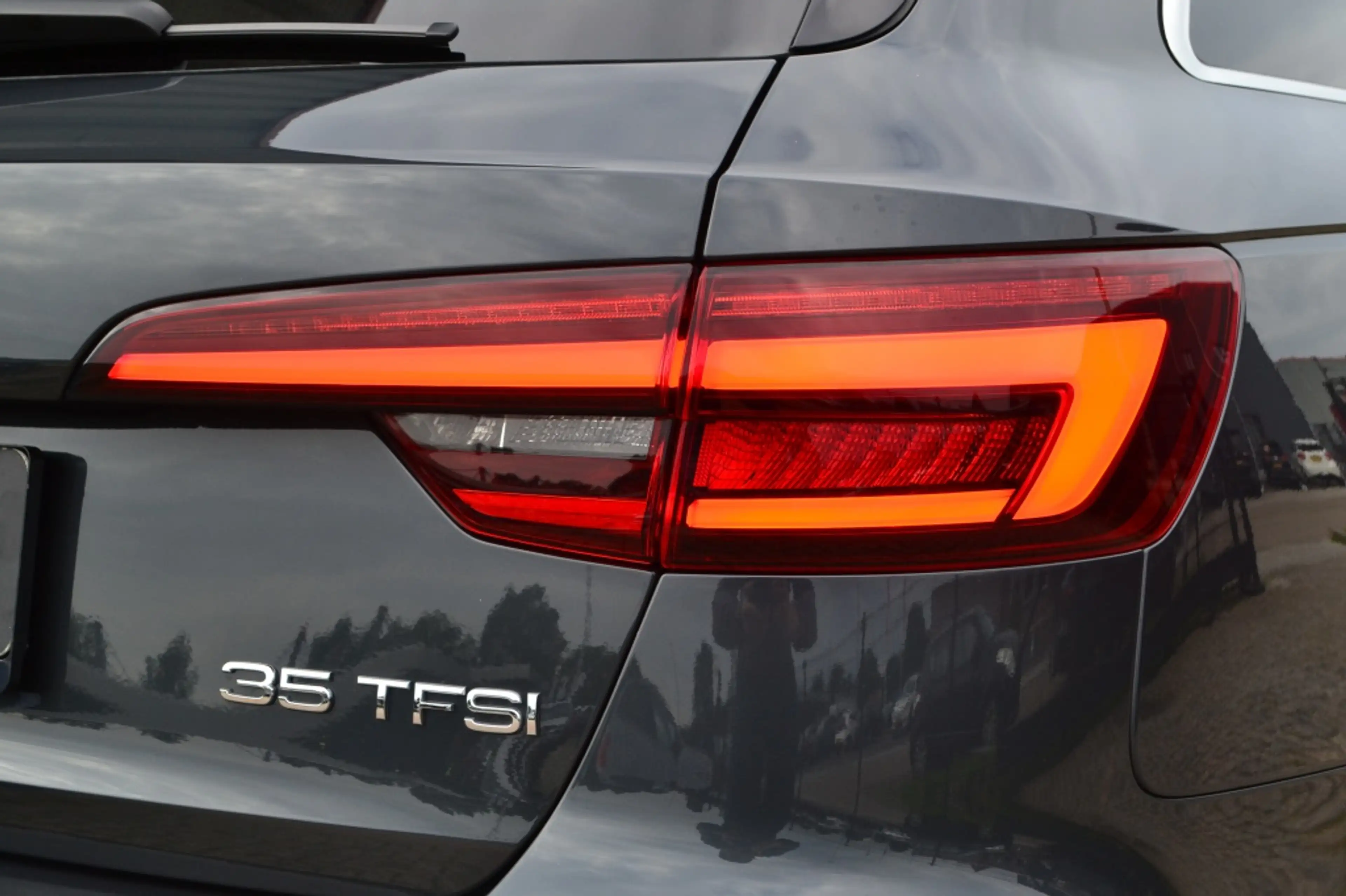 Audi A4 Avant 35 TFSI Sport LED/Navi/Keyless/19'' inch — photo 20
