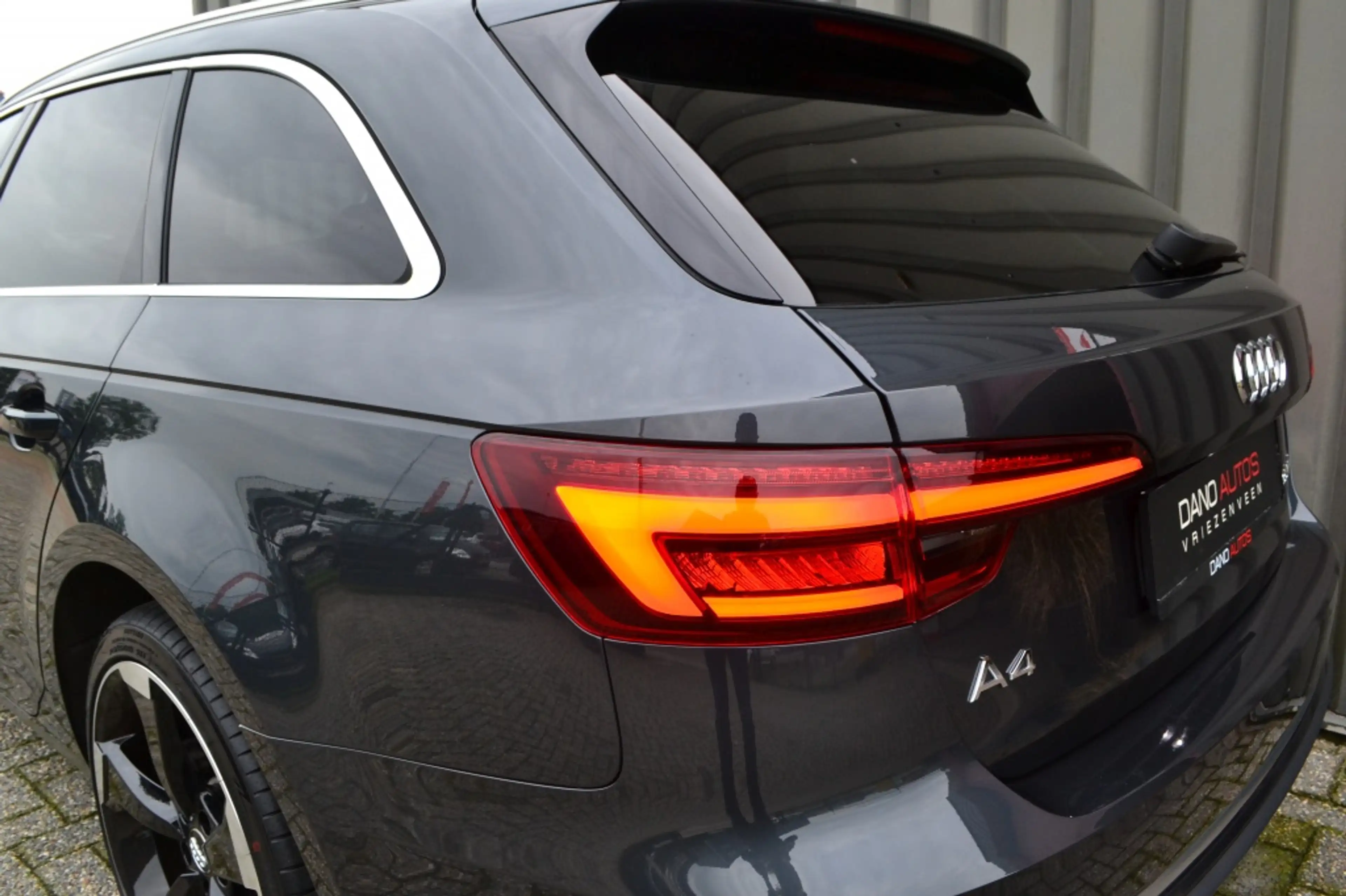 Audi A4 Avant 35 TFSI Sport LED/Navi/Keyless/19'' inch — photo 14