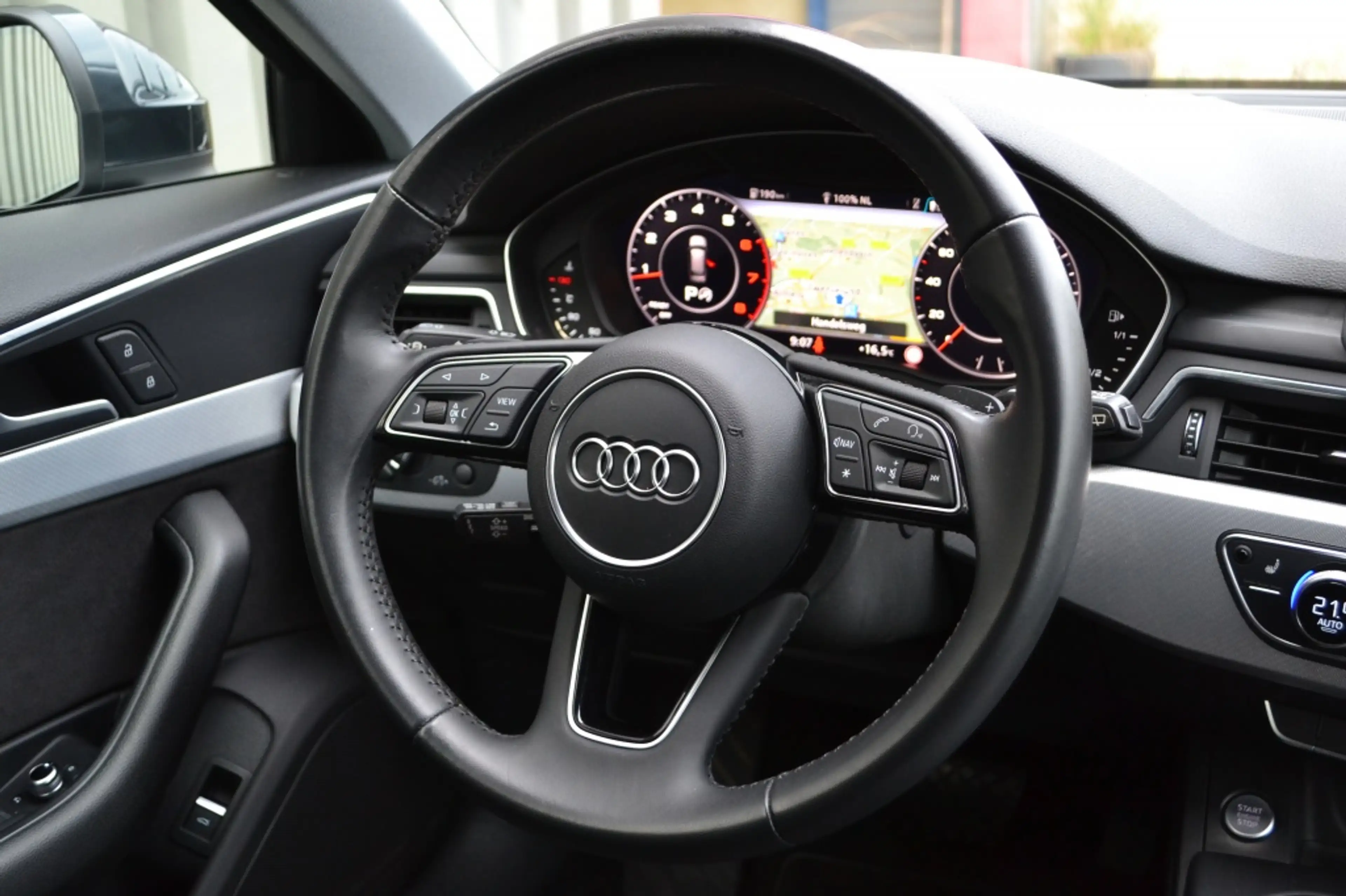 Audi A4 Avant 35 TFSI Sport LED/Navi/Keyless/19'' inch — photo 26