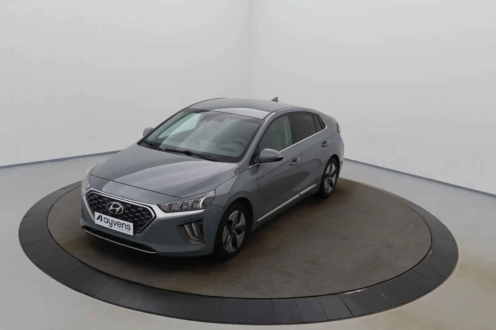 Hyundai IONIQ 1.6 GDi ISG DCT Hybrid Feel LED GPS PDC CAM Keyles Gris - 1