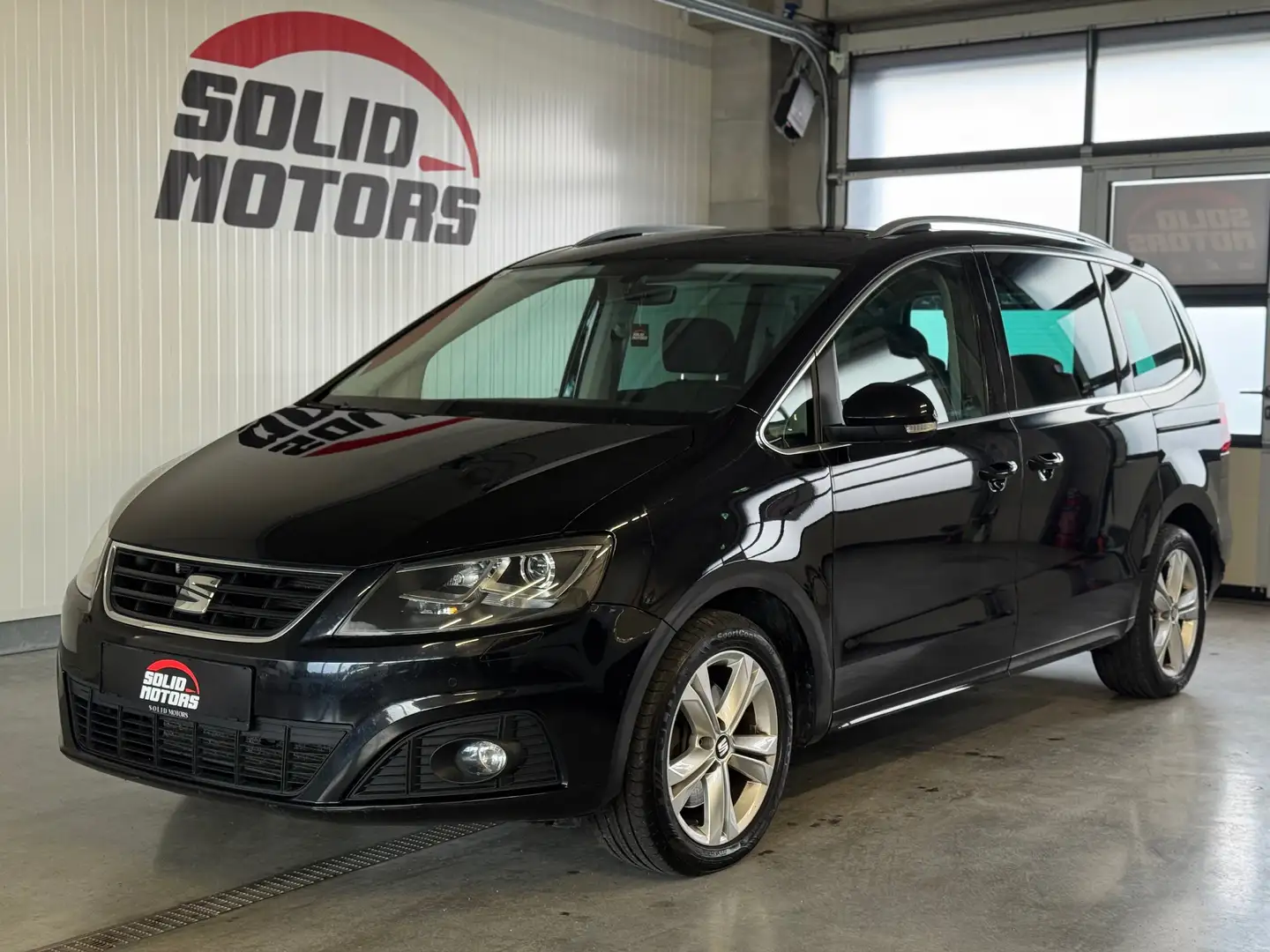 SEAT Alhambra Executive Plus2,0 TDI/Kamera/Bi-Xenon/Navi/CarPlay Schwarz - 1