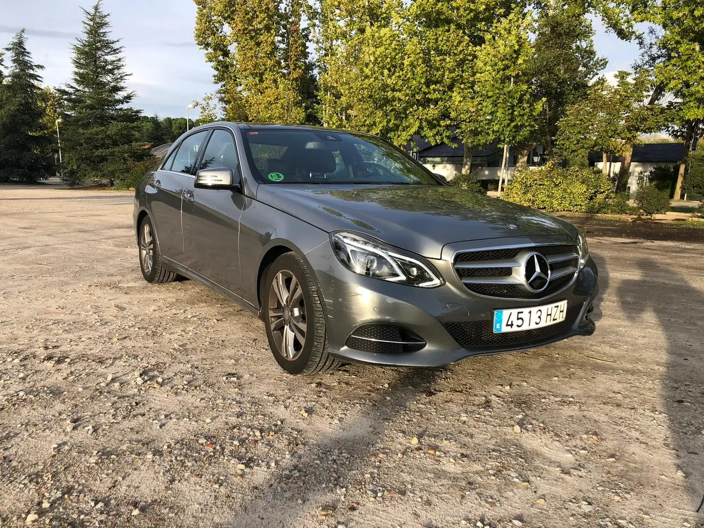 Mercedes-Benz E 350 BT Avantgarde 9G-Plus Gris - 2