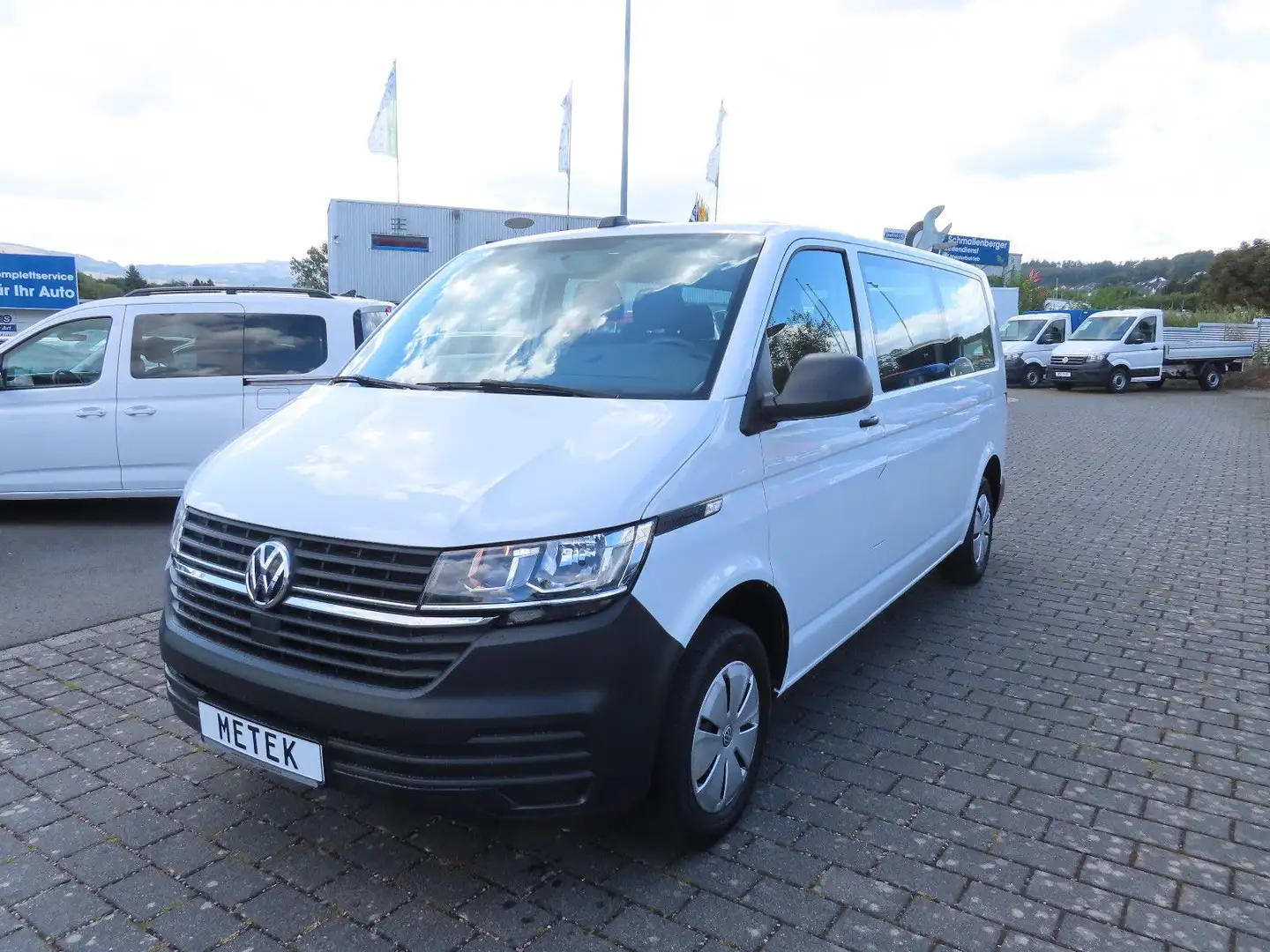 Volkswagen T6.1  Kombi LR 2.0 TDI NAVI EFH ZV SHZ 9 SITZE Blanco - 2