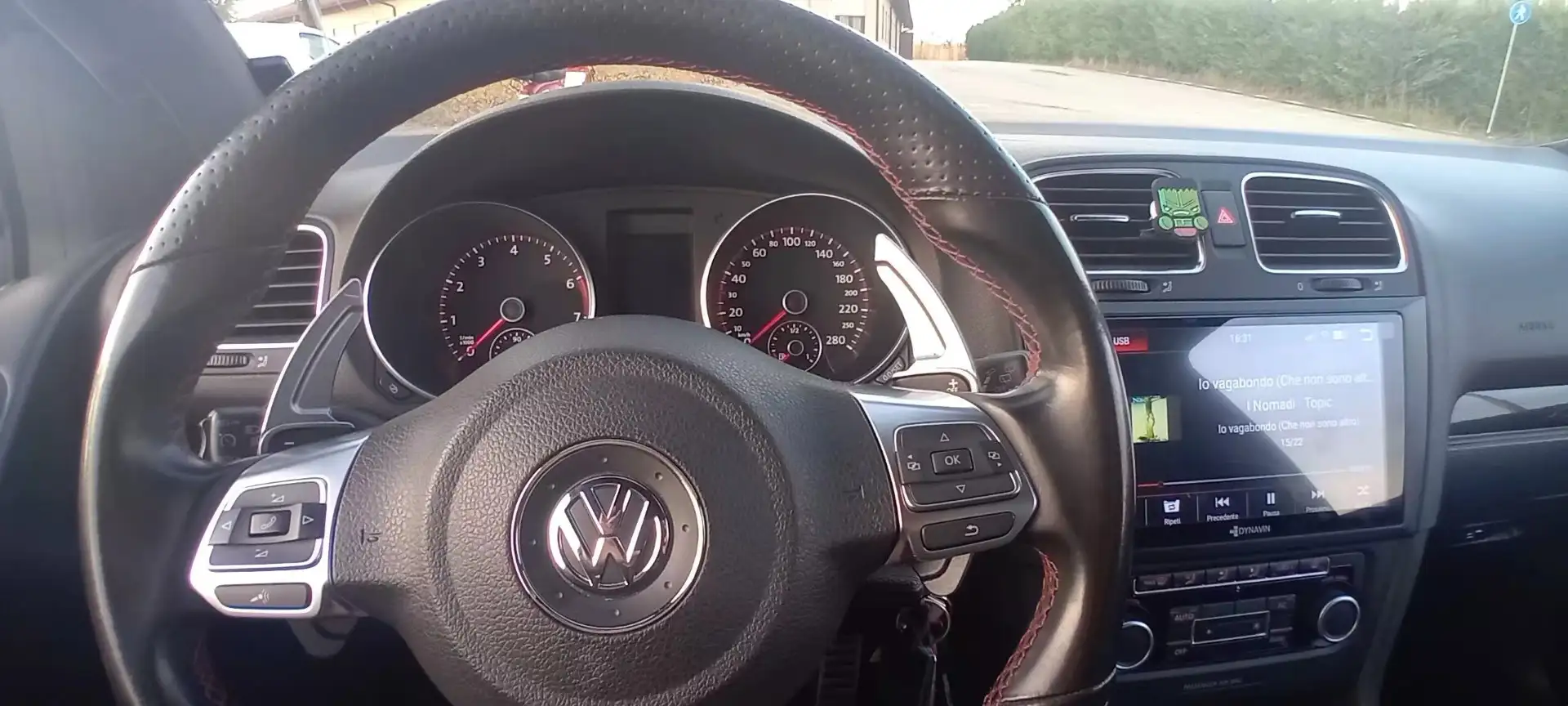 Volkswagen Golf GTI 3p 2.0 tsi dsg - 2