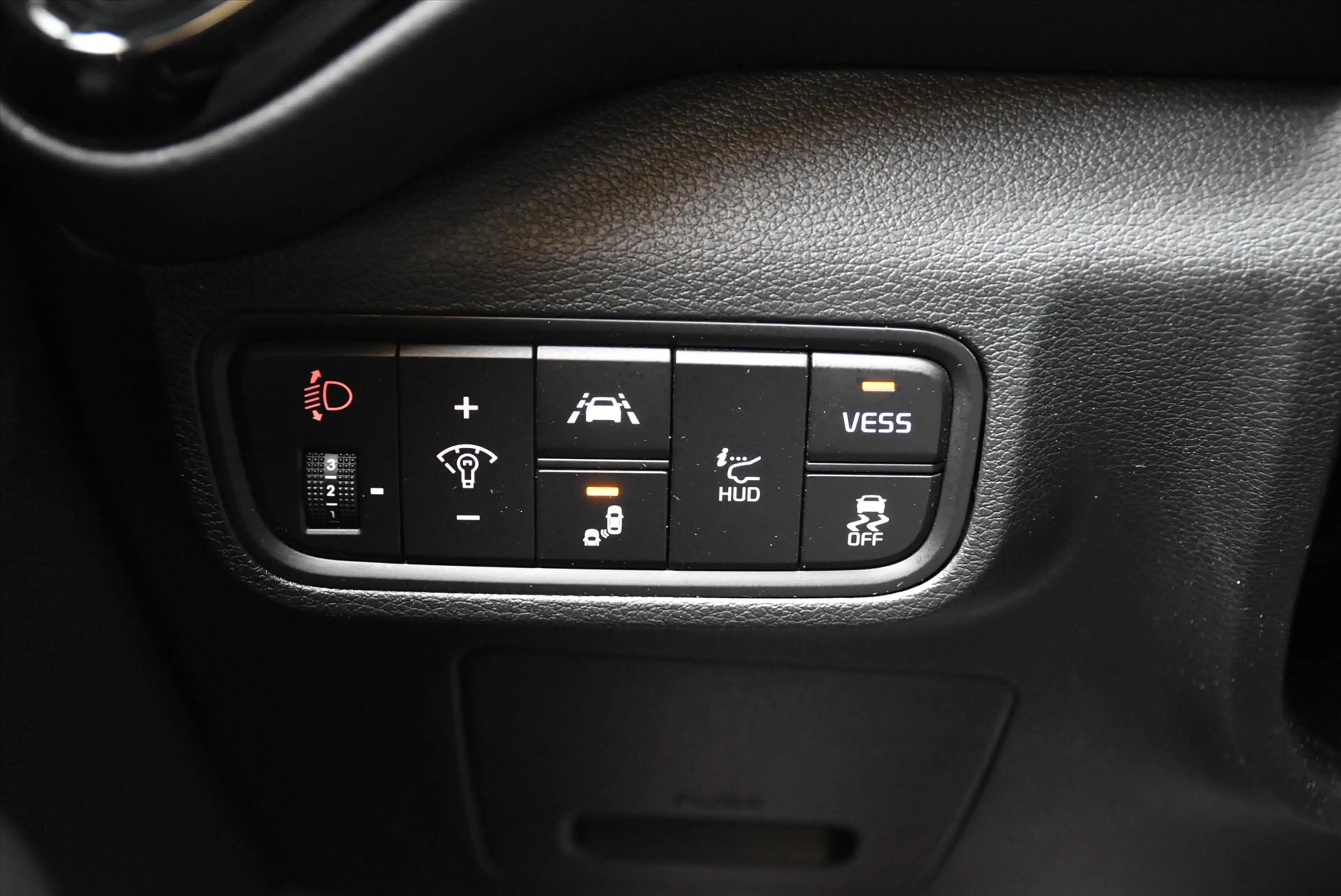 Kia Soul e-Soul 64kWh 204pk Aut ExecutiveLine TREKHAAK — photo 17