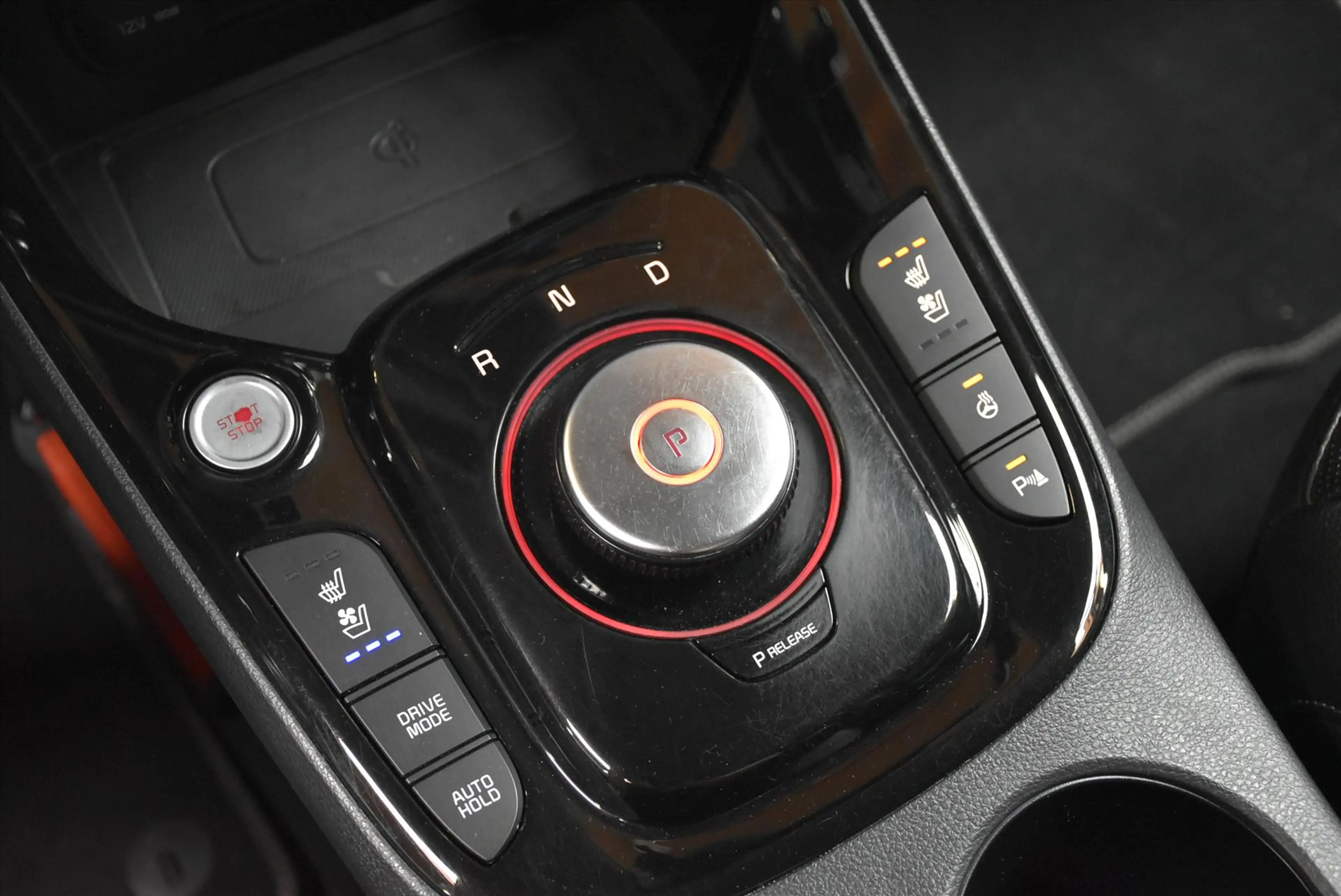 Kia Soul e-Soul 64kWh 204pk Aut ExecutiveLine TREKHAAK — photo 29