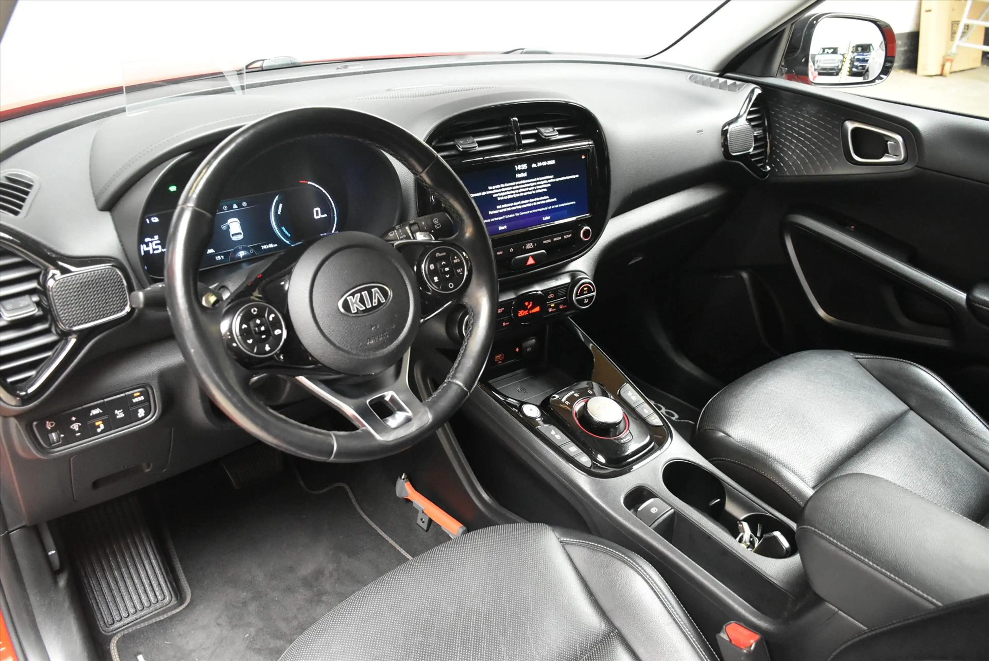 Kia Soul e-Soul 64kWh 204pk Aut ExecutiveLine TREKHAAK — photo 9