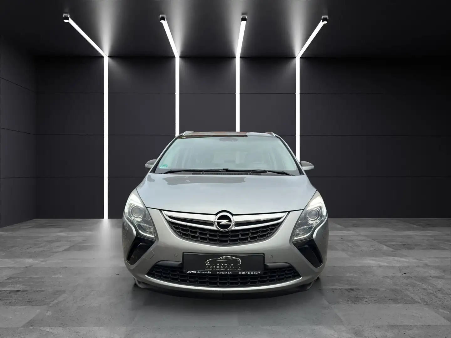Opel Zafira / AUTOMATIK / 7-SITZER / TÜV NEU! Silber - 2