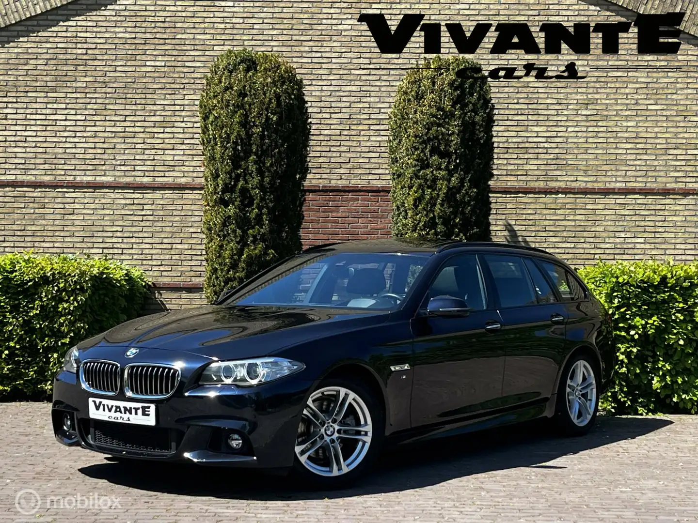 BMW 520 5-serie Touring 520d M Sport Edition High Executiv Noir - 1