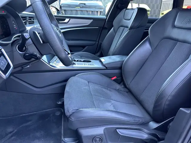 Audi A6 view 11