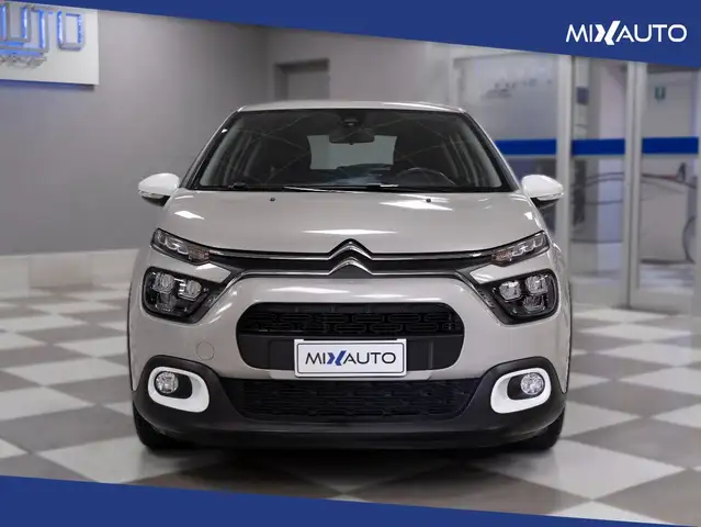 Citroen C3 view 2