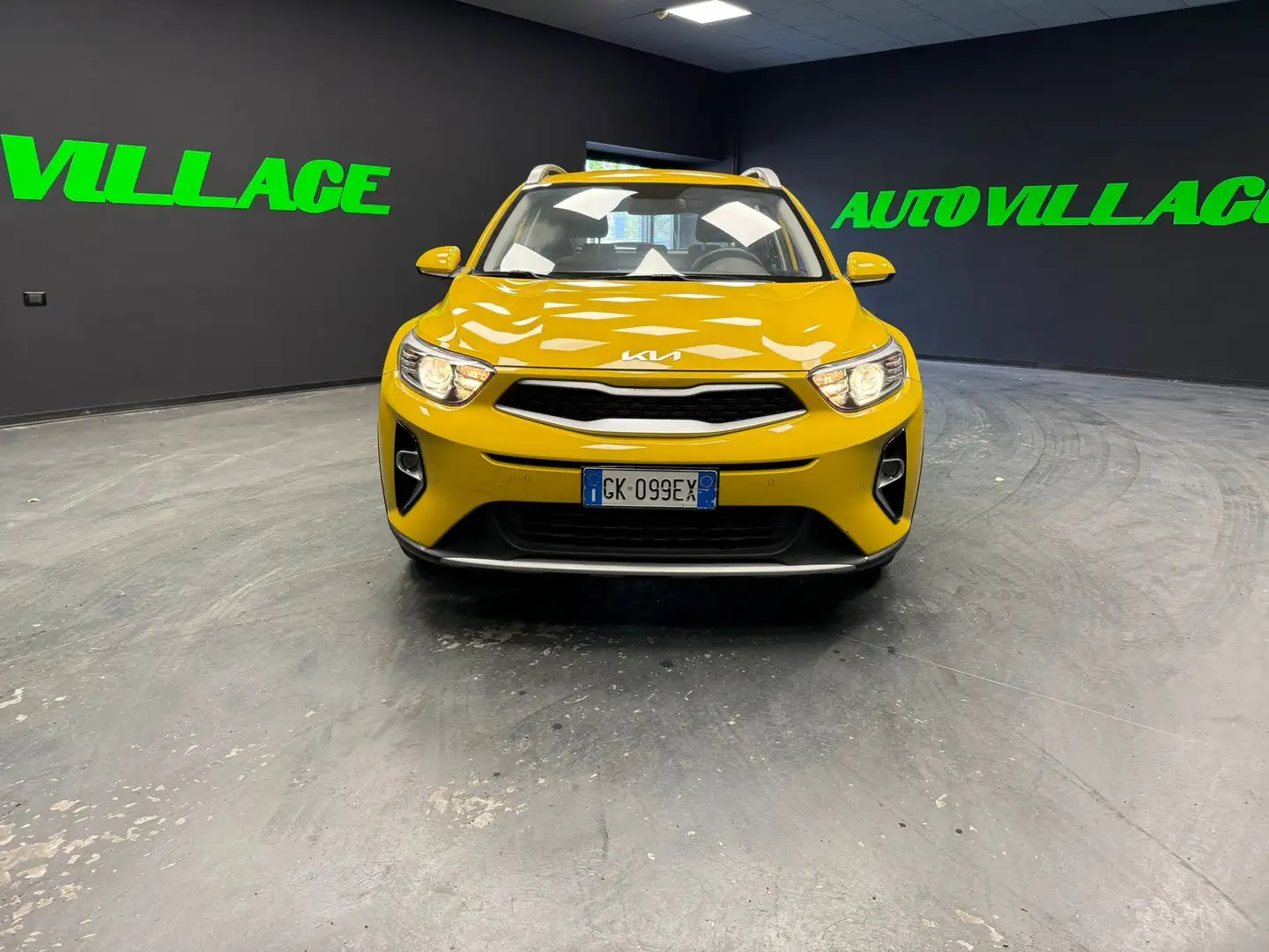 Kia Stonic Stonic 1.2 dpi Urban 84cv Amarillo - 2