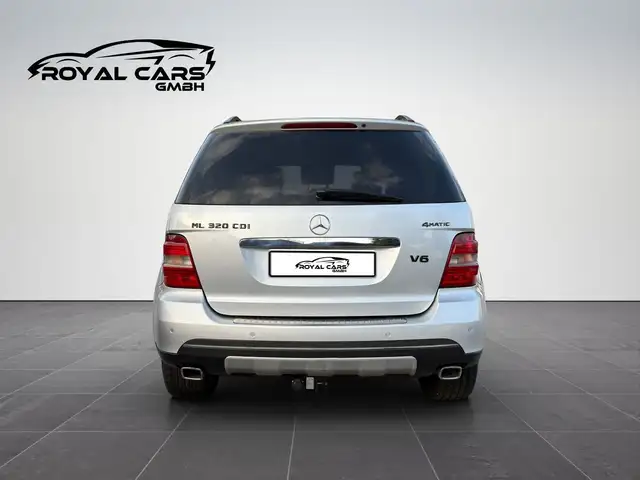 Mercedes-Benz M Class view 5